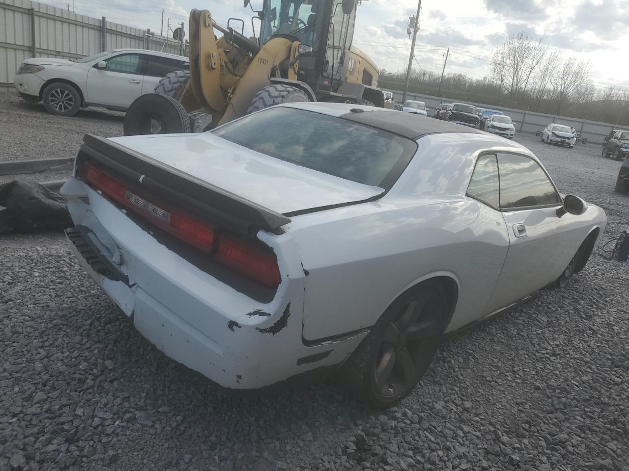 2010 Dodge Challenger R/t White vin: 2B3CJ5DT7AH296838