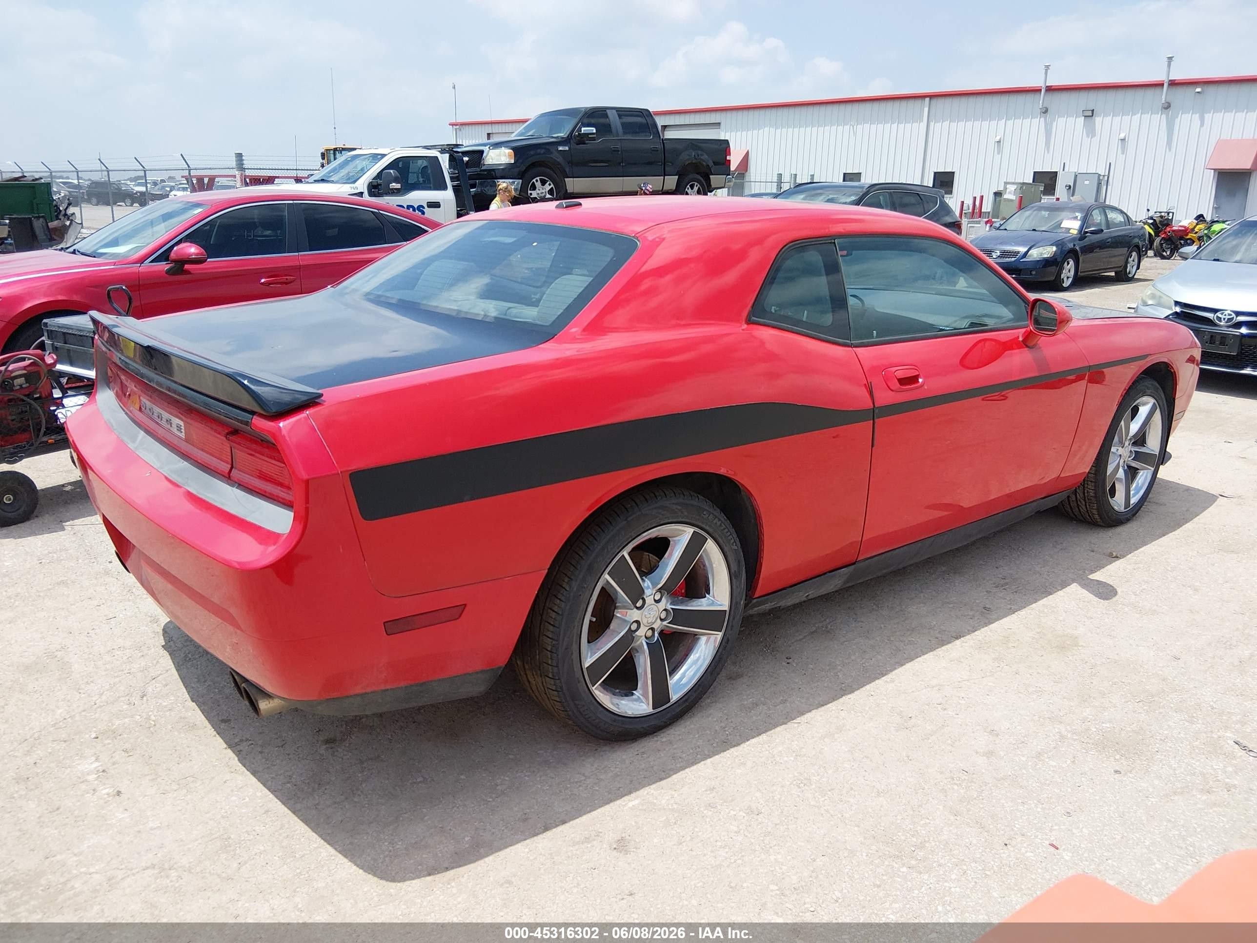 2010 Dodge Challenger R/t Red vin: 2B3CJ5DT8AH320919