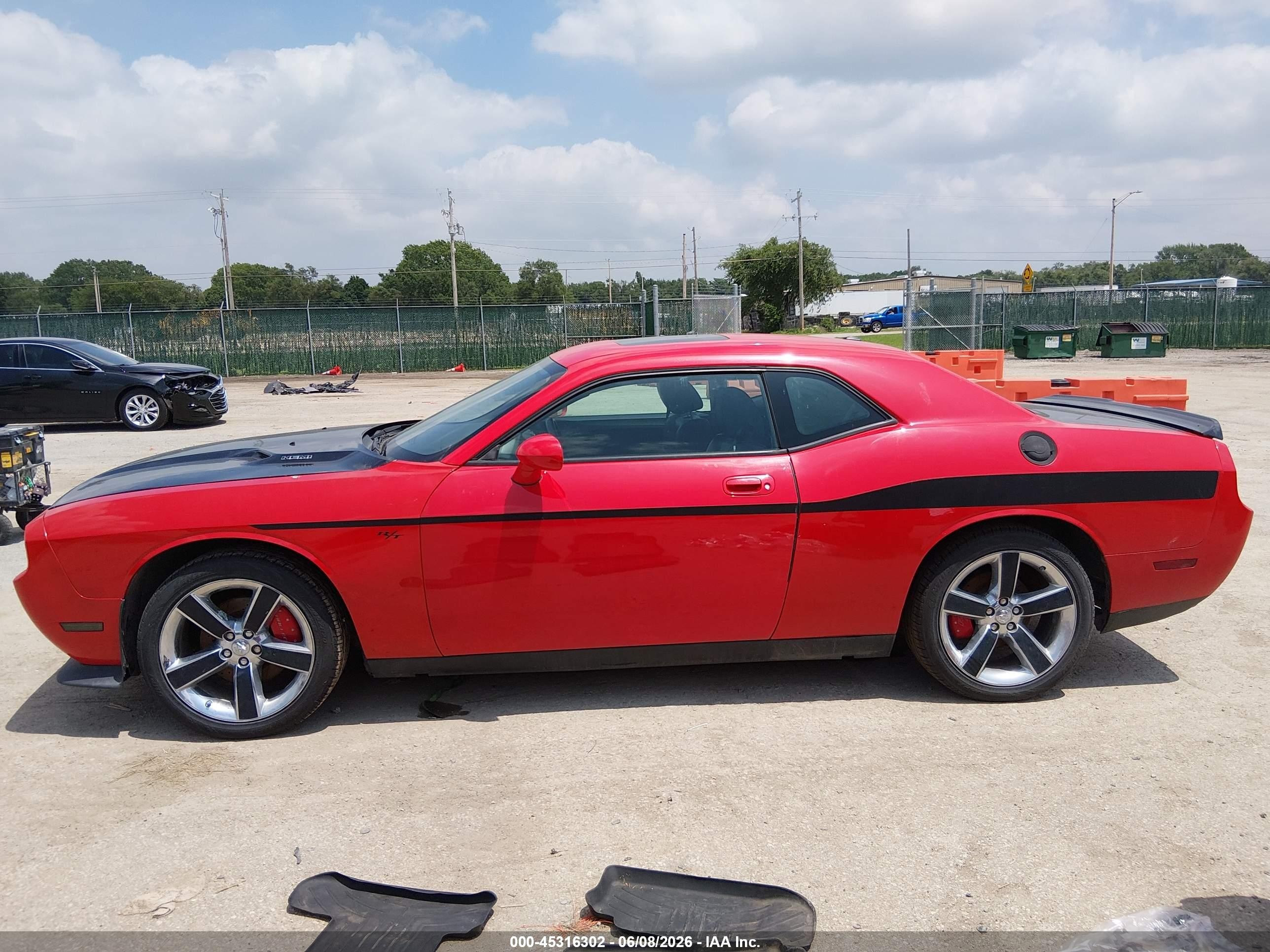2010 Dodge Challenger R/t Red vin: 2B3CJ5DT8AH320919