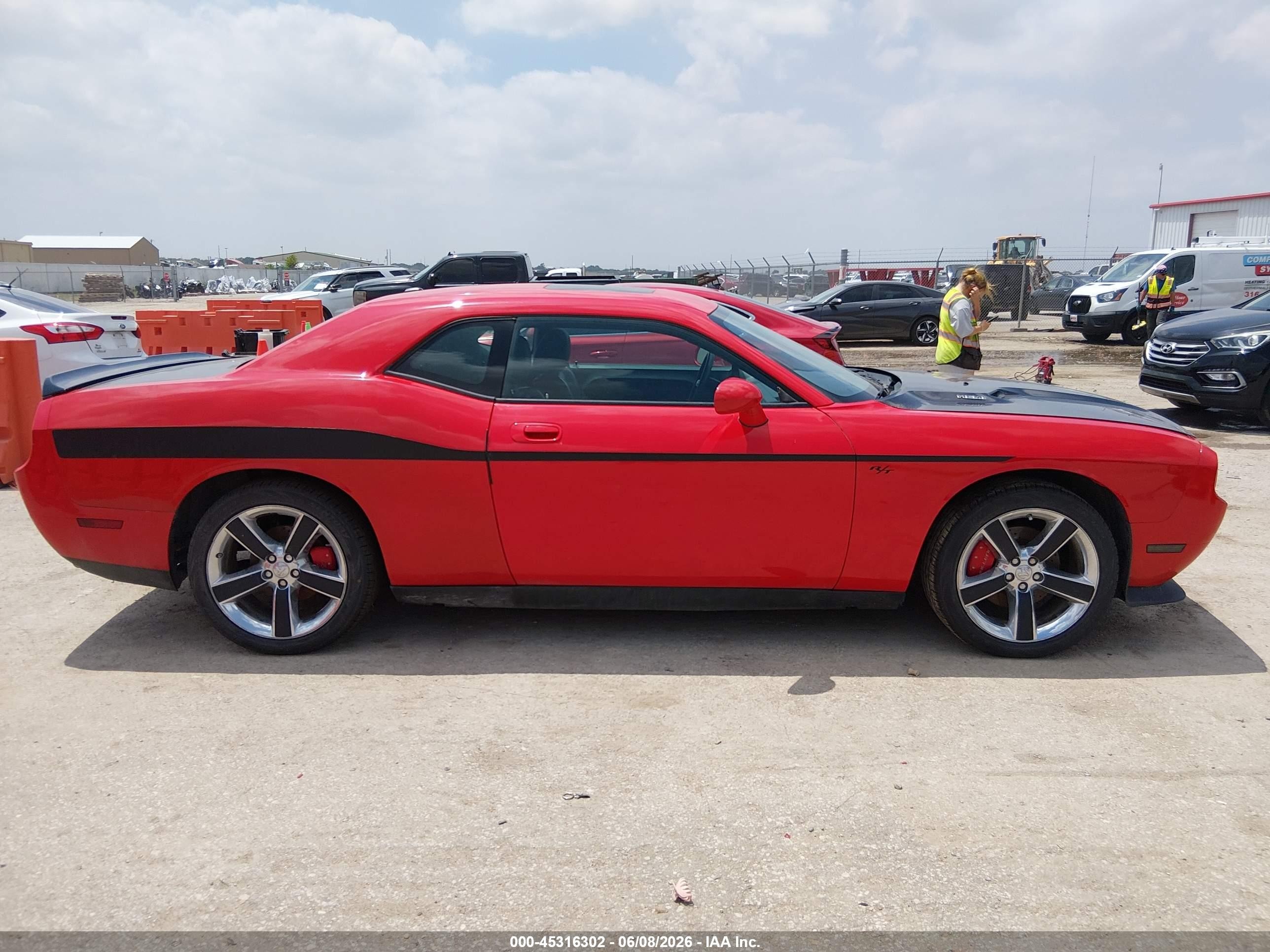 2010 Dodge Challenger R/t Red vin: 2B3CJ5DT8AH320919