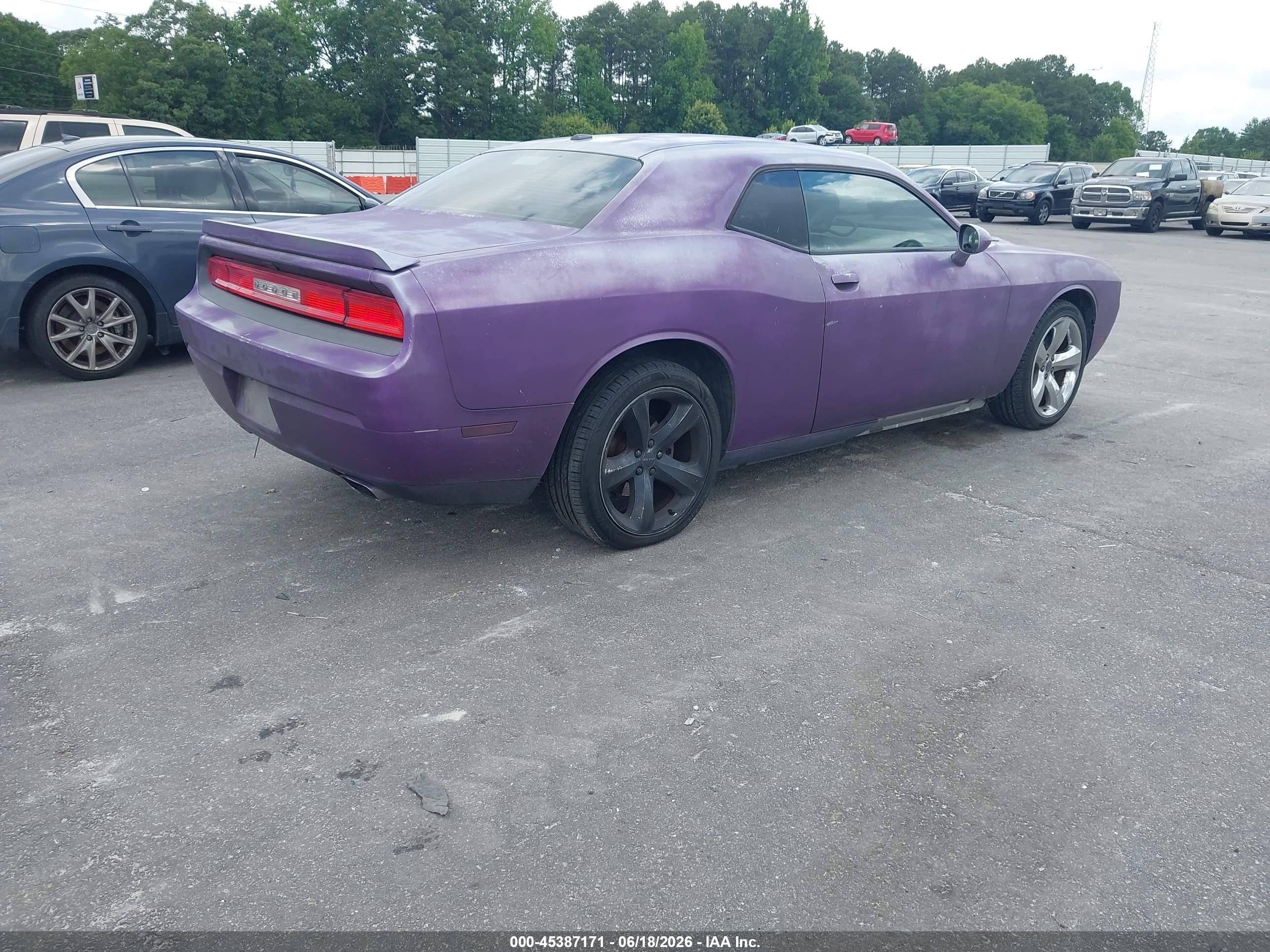 2011 Dodge Challenger R/t Purple vin: 2B3CJ5DT8BH560831