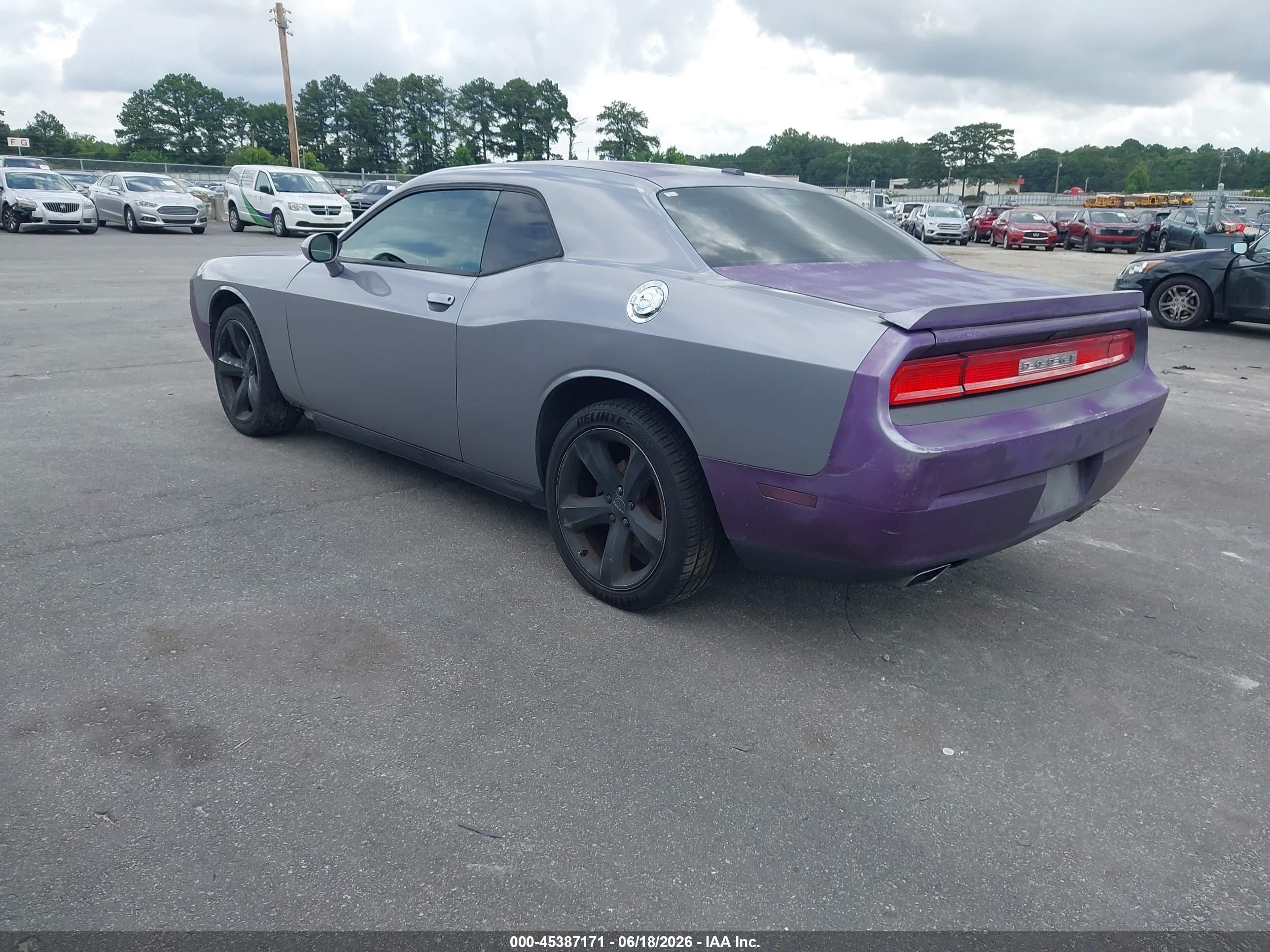2011 Dodge Challenger R/t Purple vin: 2B3CJ5DT8BH560831