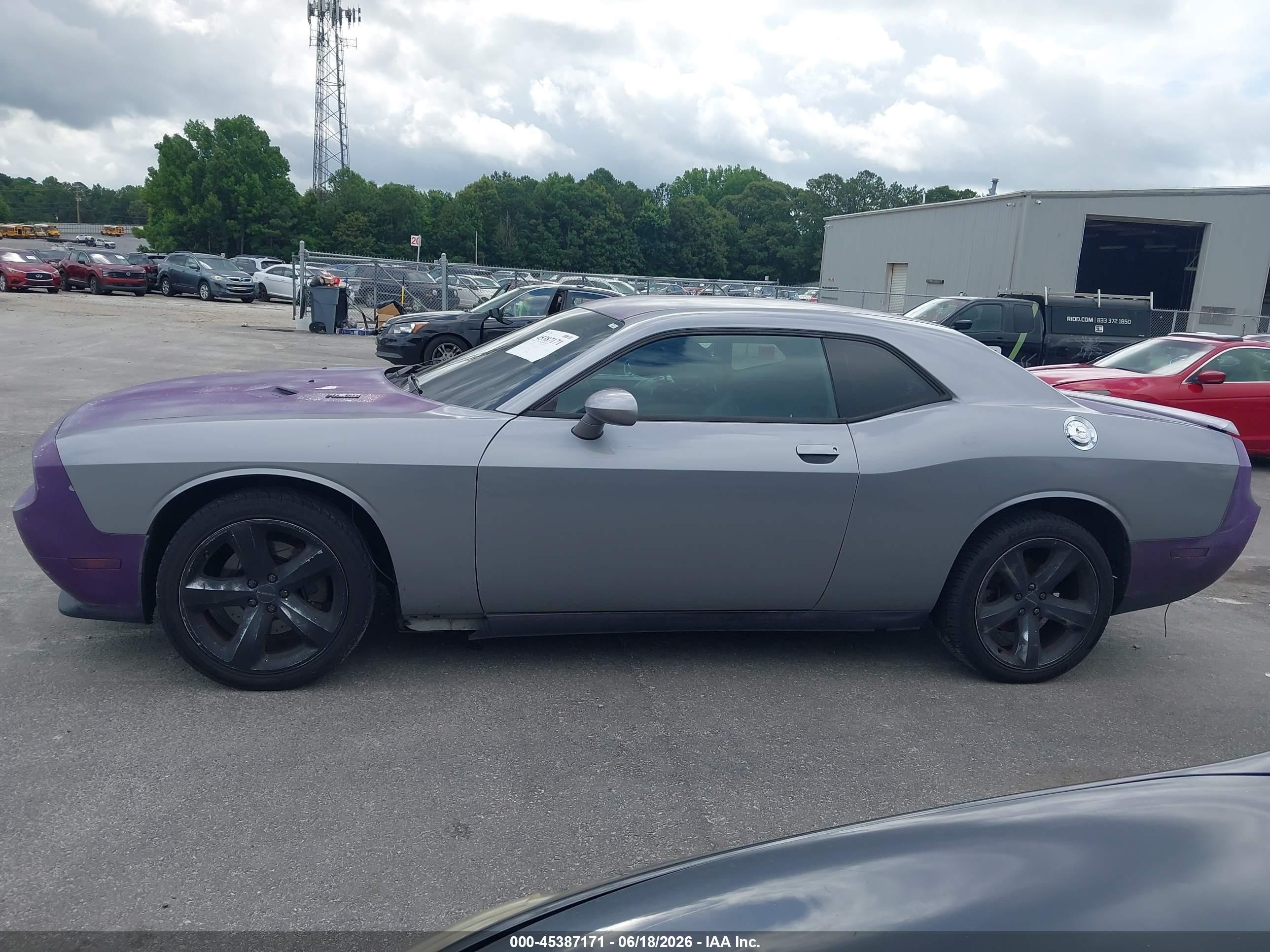 2011 Dodge Challenger R/t Purple vin: 2B3CJ5DT8BH560831