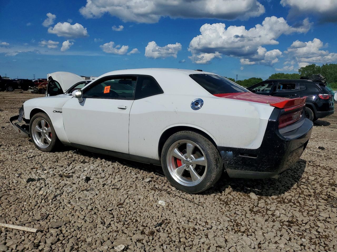 2011 Dodge Challenger R/t White vin: 2B3CJ5DT8BH571327