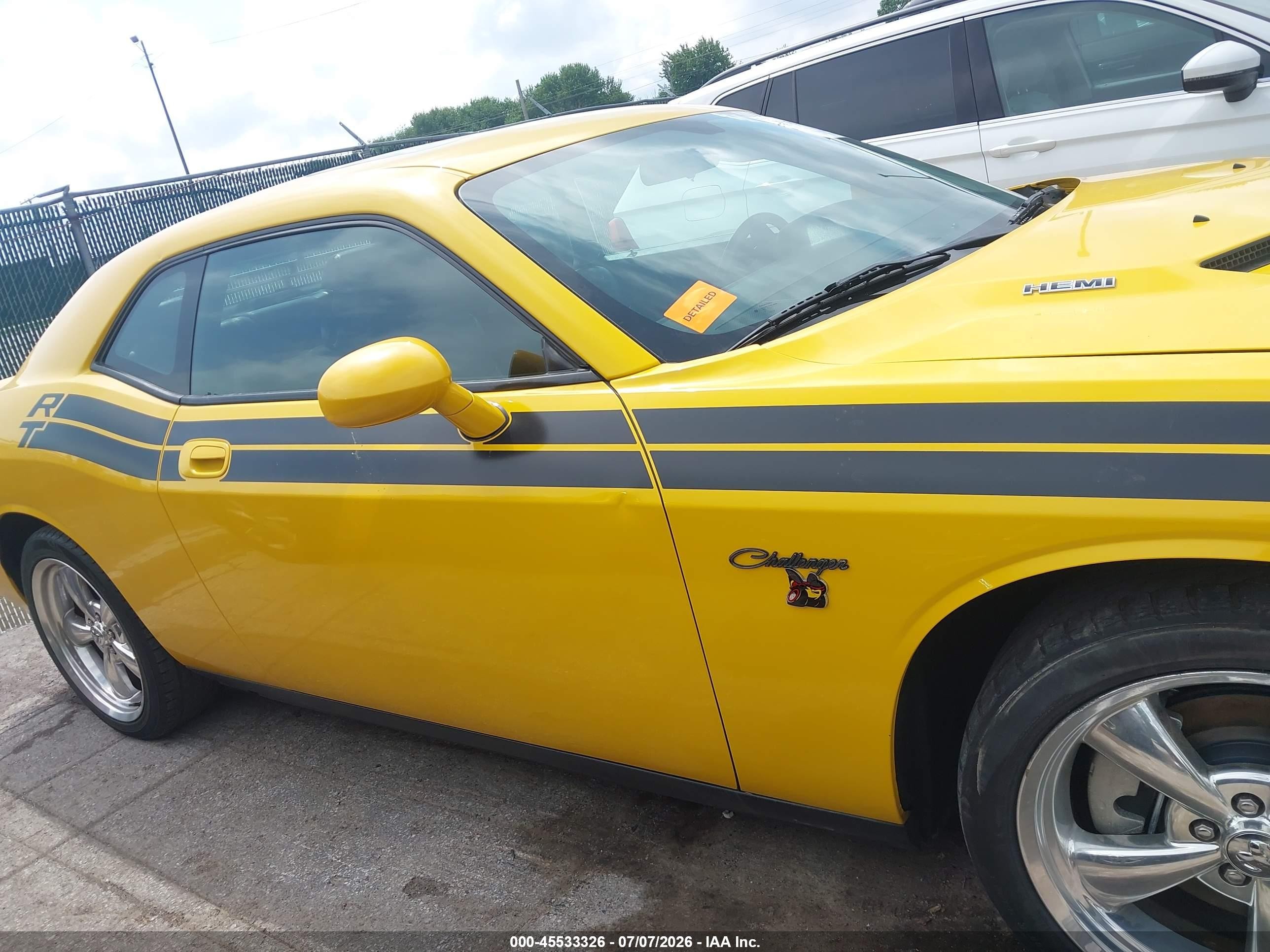 2010 Dodge Challenger R/t Yellow vin: 2B3CJ5DT9AH157262