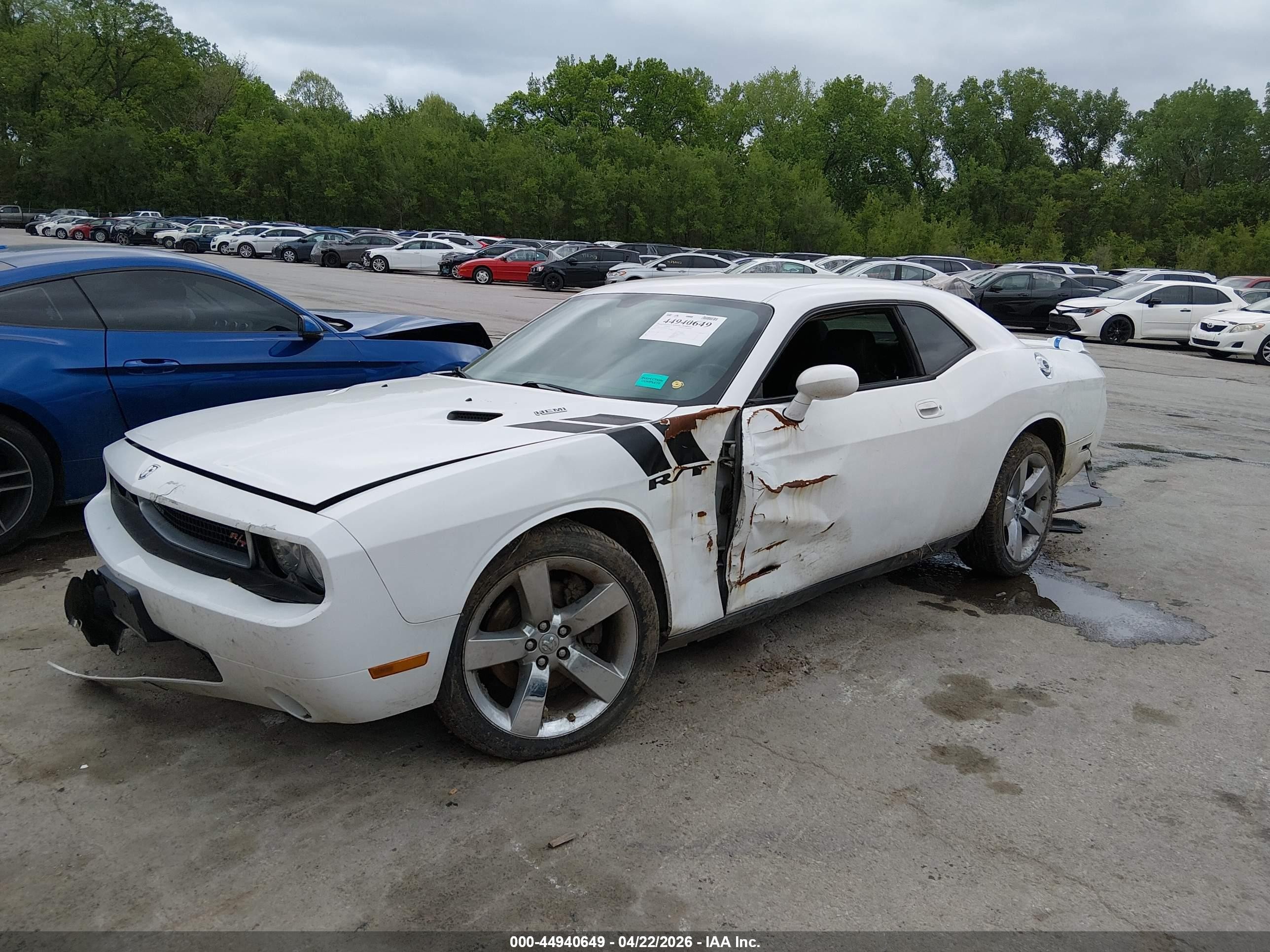 2010 Dodge Challenger R/t White vin: 2B3CJ5DT9AH289308