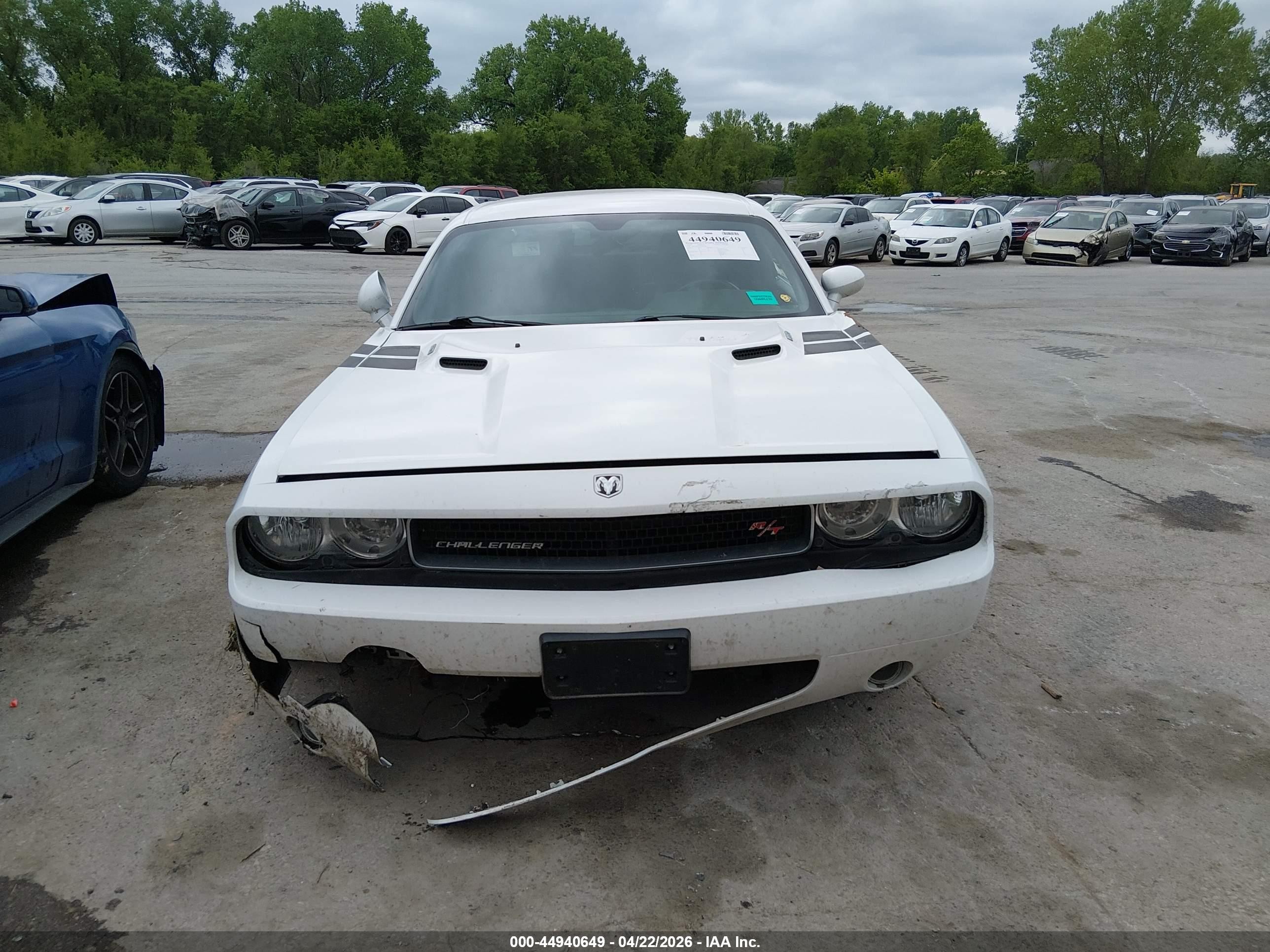 2010 Dodge Challenger R/t White vin: 2B3CJ5DT9AH289308