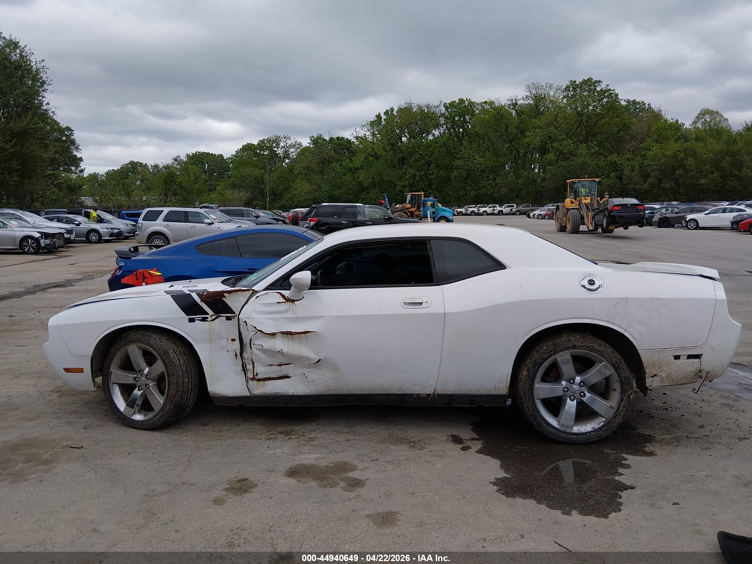 2010 Dodge Challenger R/t White vin: 2B3CJ5DT9AH289308