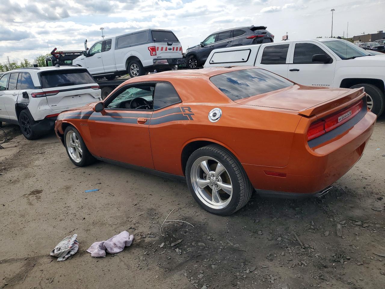 2011 Dodge Challenger R Оранжевый vin: 2B3CJ5DT9BH542712