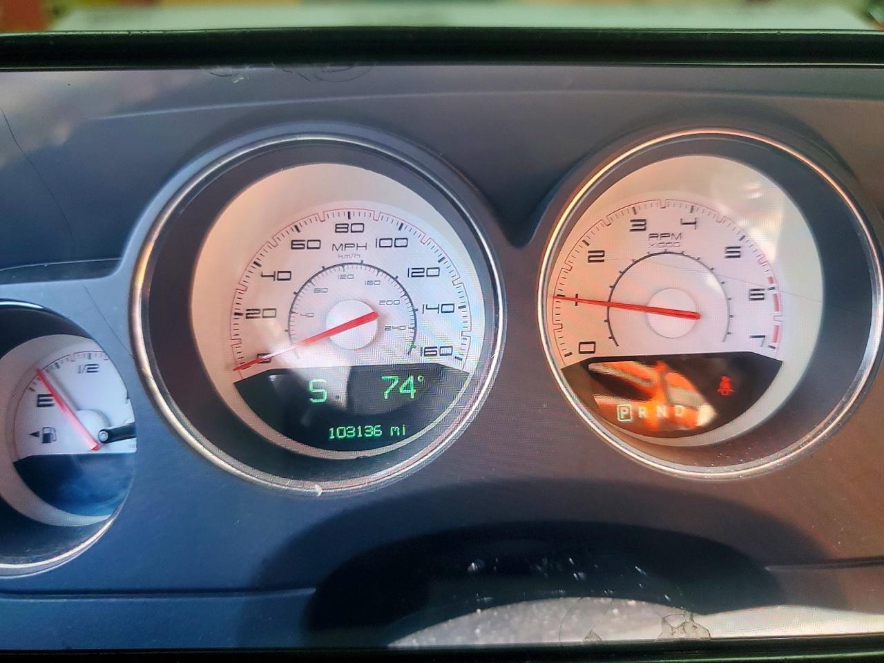 2011 Dodge Challenger R Оранжевый vin: 2B3CJ5DT9BH542712