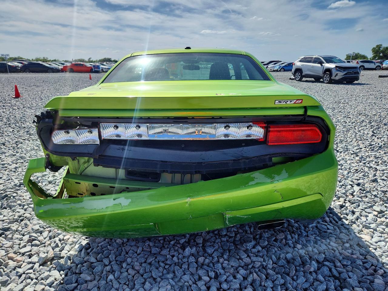 2011 Dodge Challenger Srt-8 Green vin: 2B3CJ7DJ3BH589633