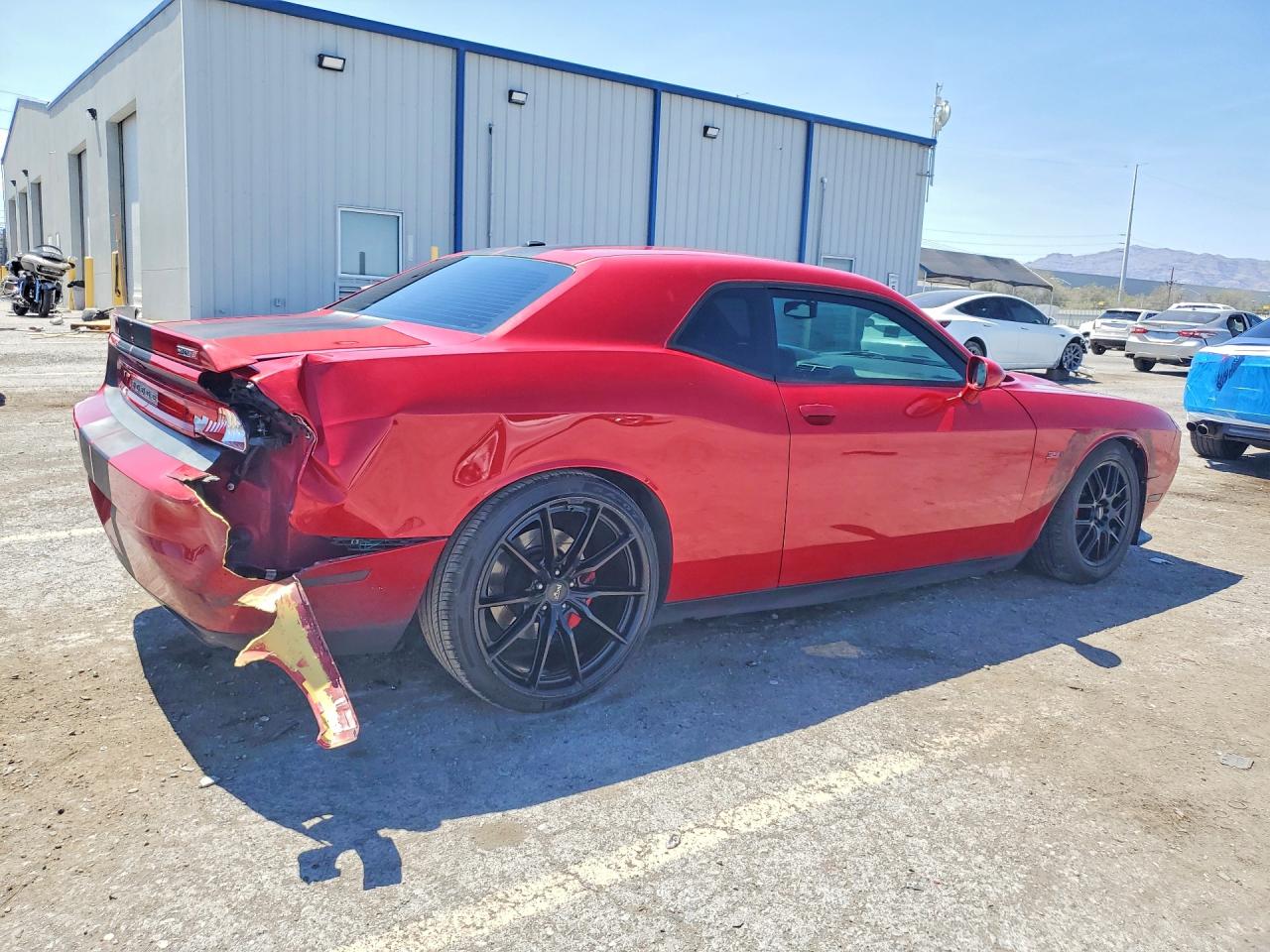2011 Dodge Challenger Srt-8 Red vin: 2B3CJ7DJ4BH560089