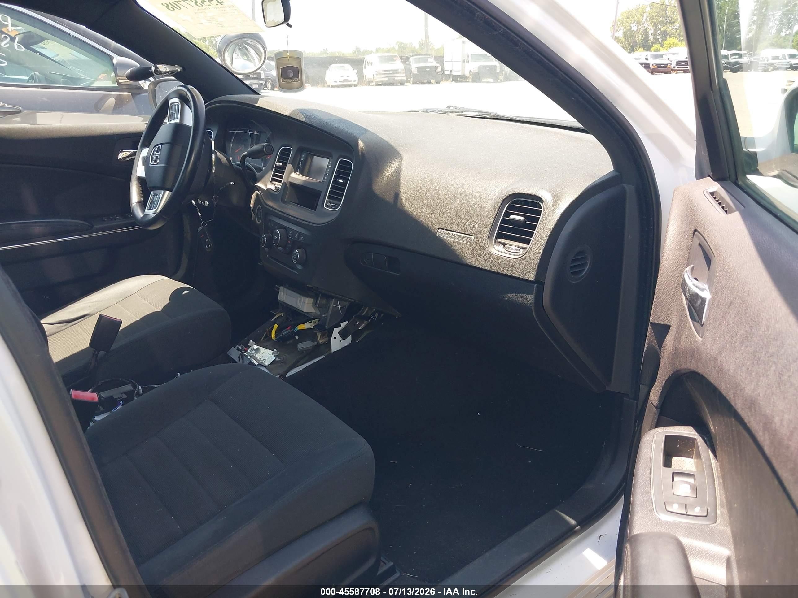 2011 Dodge Charger Police White vin: 2B3CL1CT4BH582233
