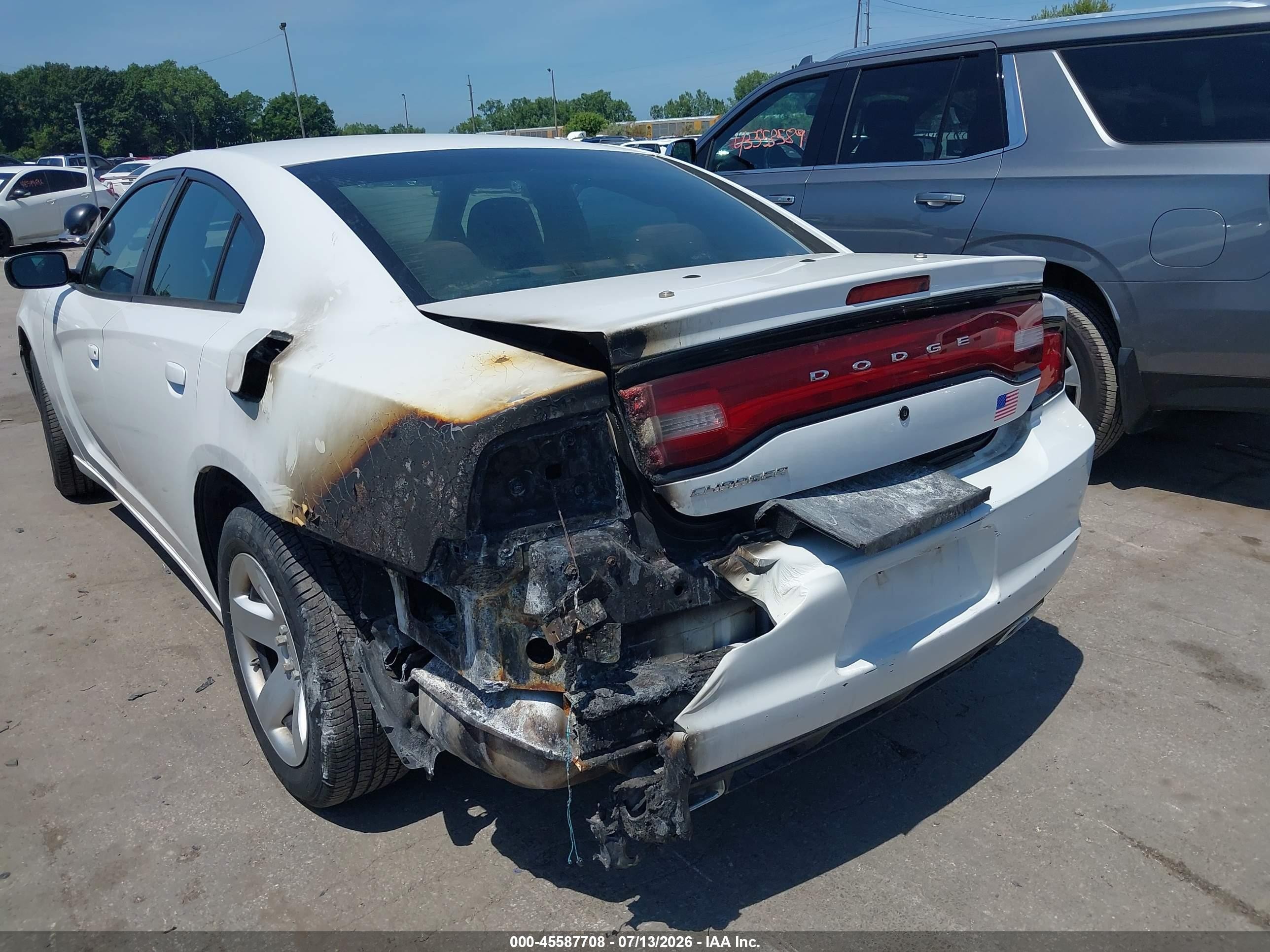 2011 Dodge Charger Police White vin: 2B3CL1CT4BH582233