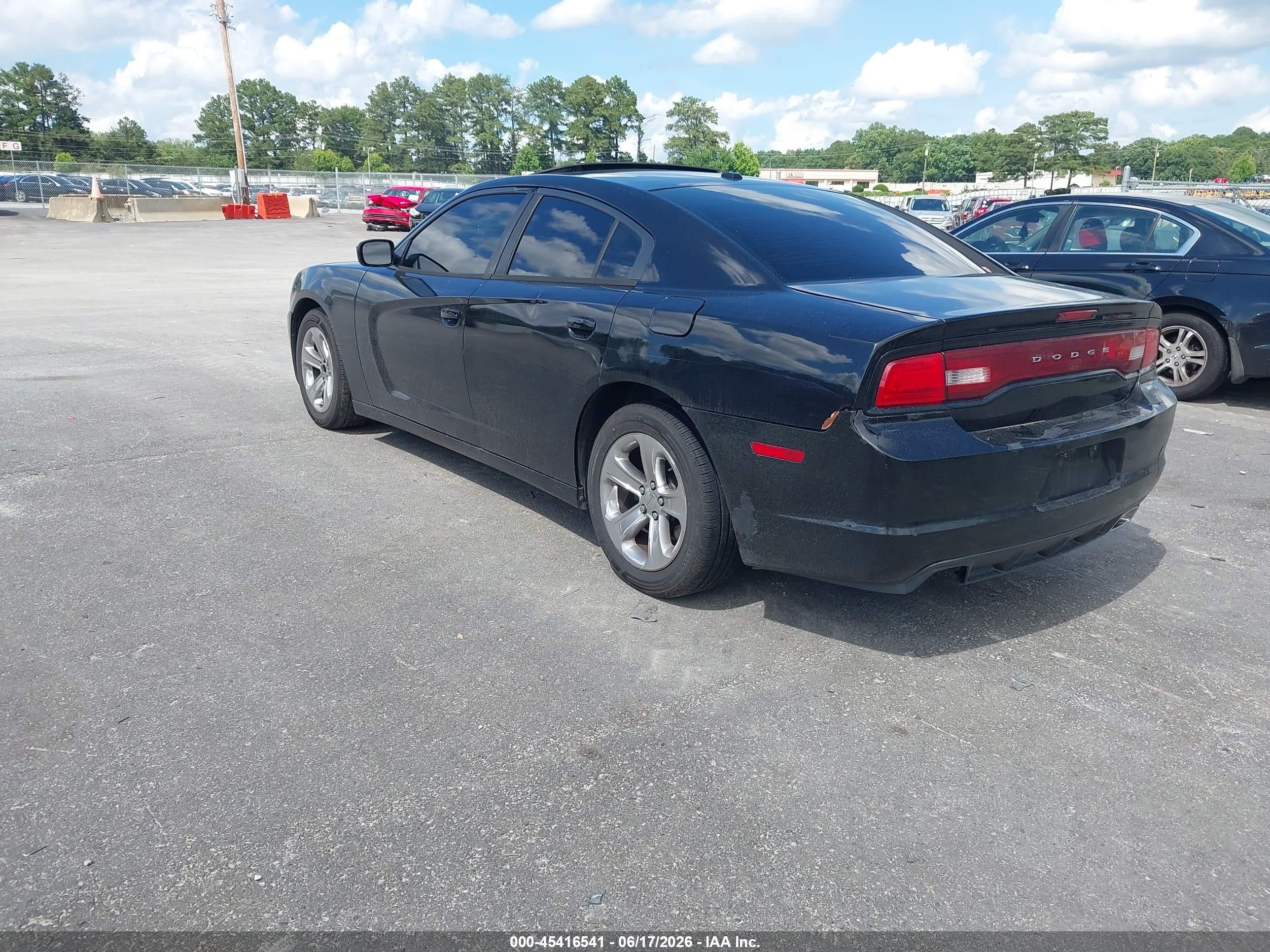 2011 Dodge Charger   Black vin: 2B3CL3CG1BH593401