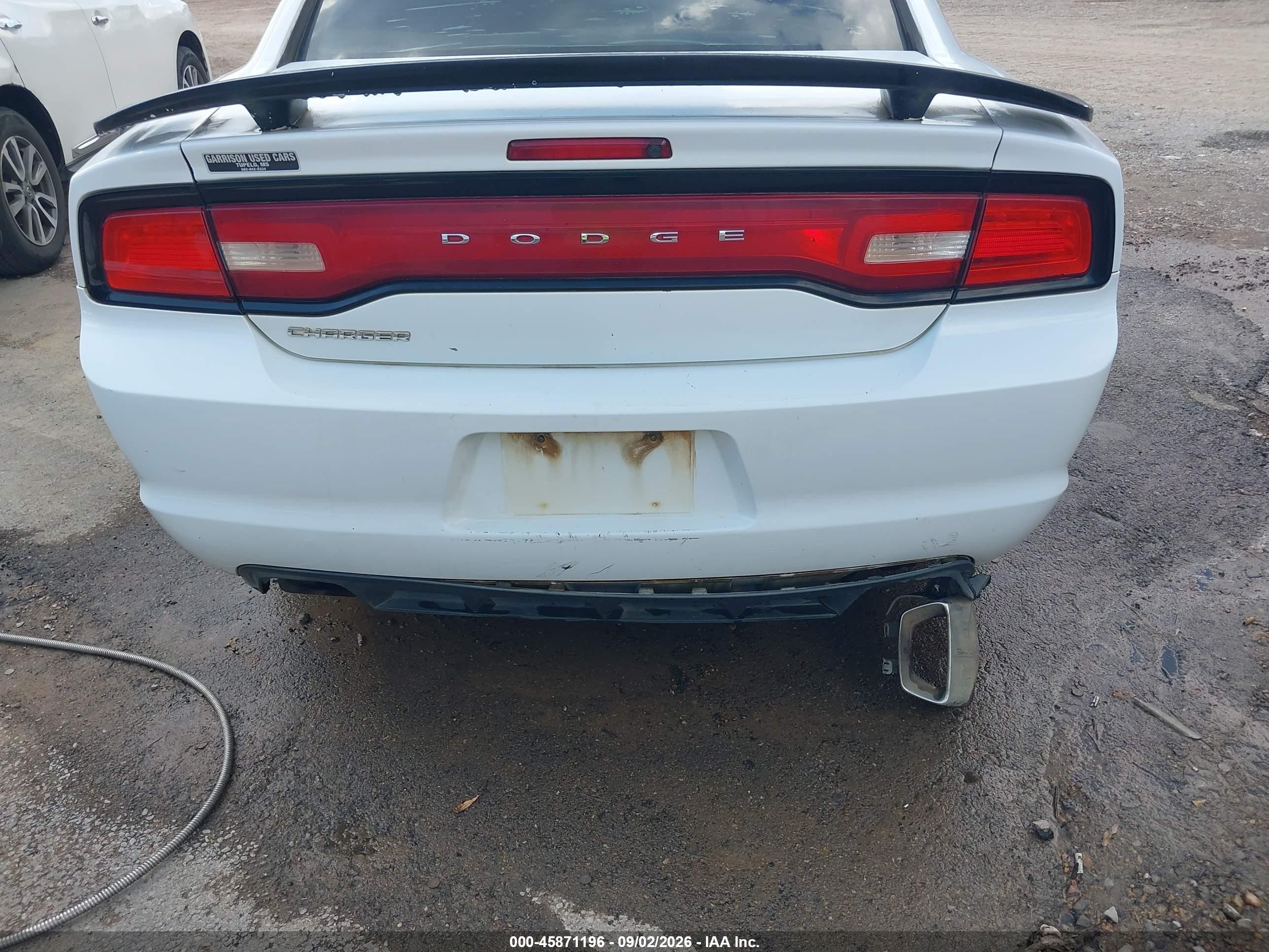 2011 Dodge Charger   Белый vin: 2B3CL3CG2BH504127