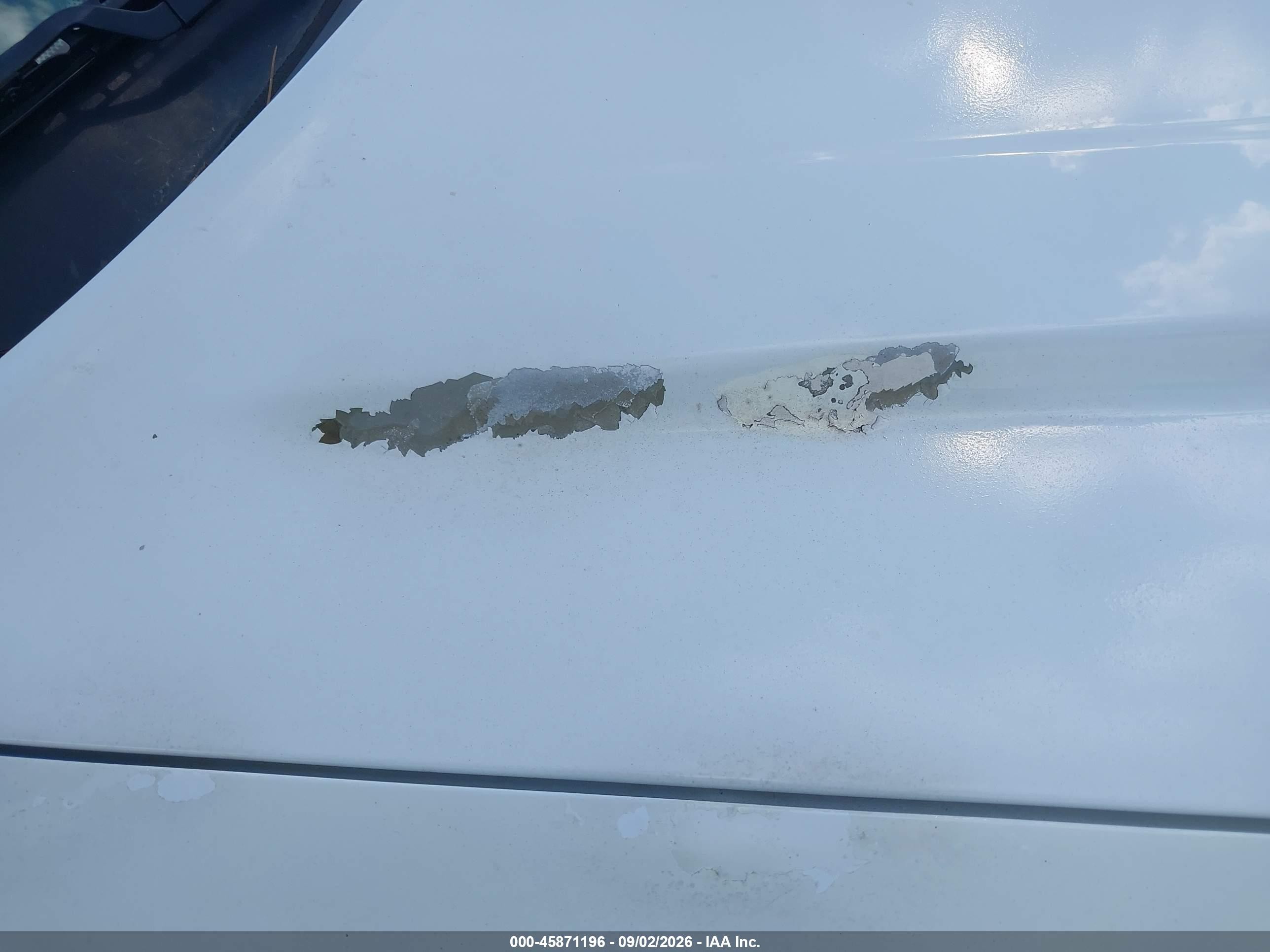 2011 Dodge Charger   Белый vin: 2B3CL3CG2BH504127