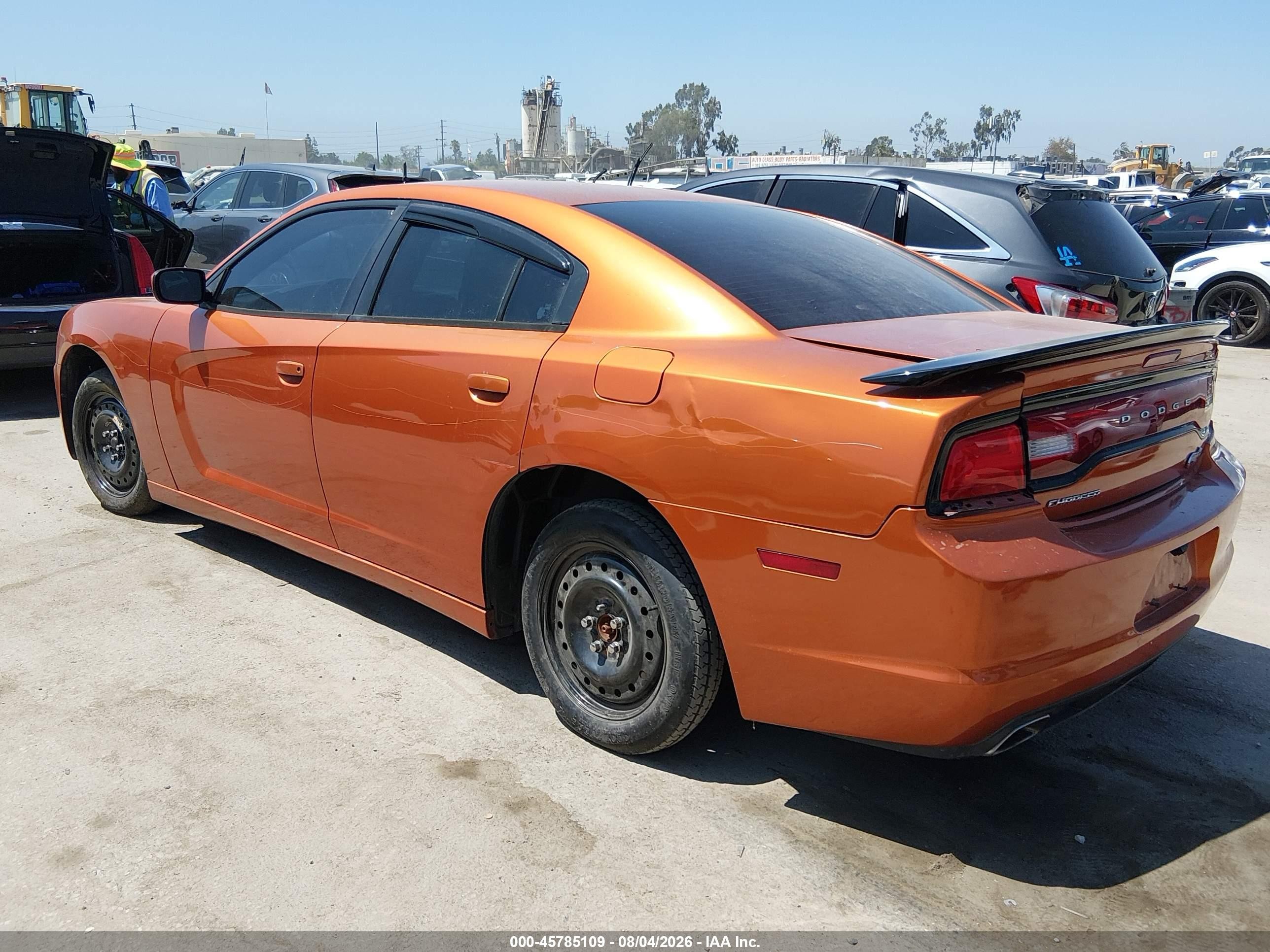 2011 Dodge Charger   Orange vin: 2B3CL3CG2BH505424