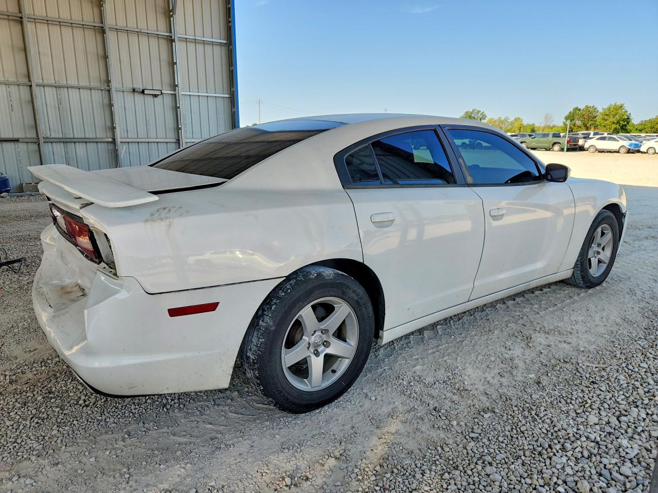 2011 Dodge Charger White vin: 2B3CL3CG2BH586375