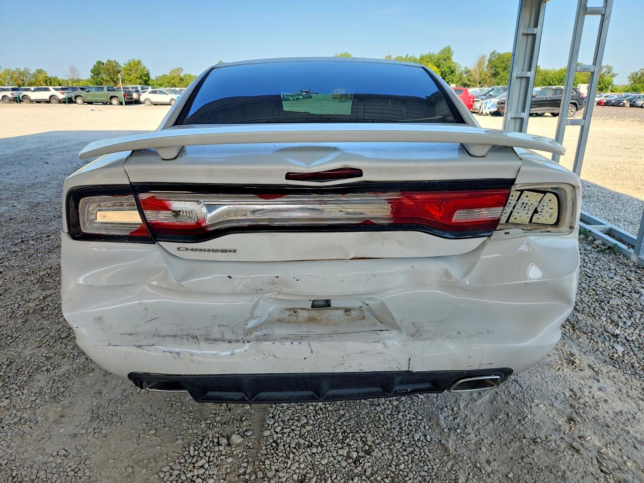 2011 Dodge Charger White vin: 2B3CL3CG2BH586375