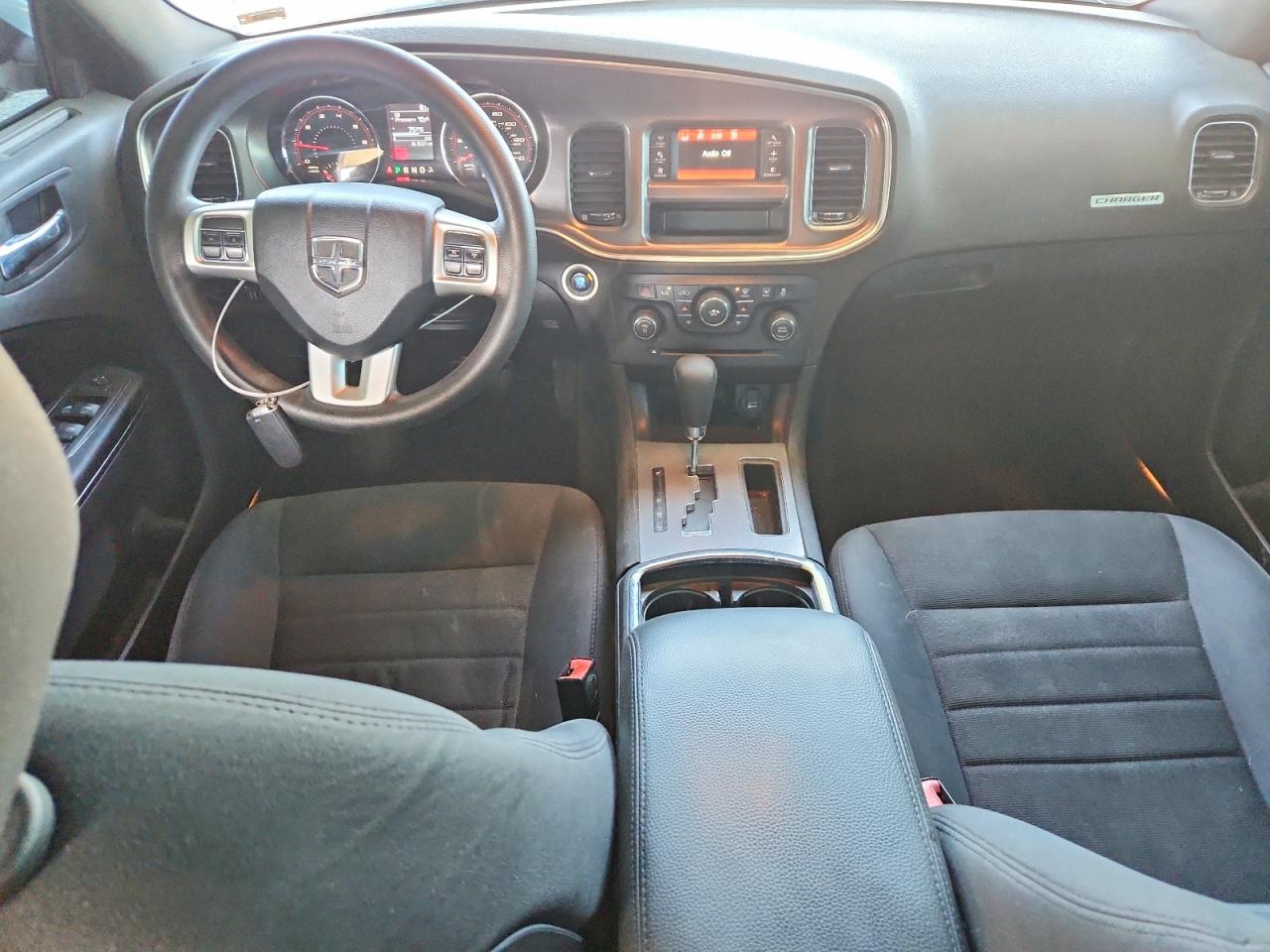 2011 Dodge Charger White vin: 2B3CL3CG2BH586375