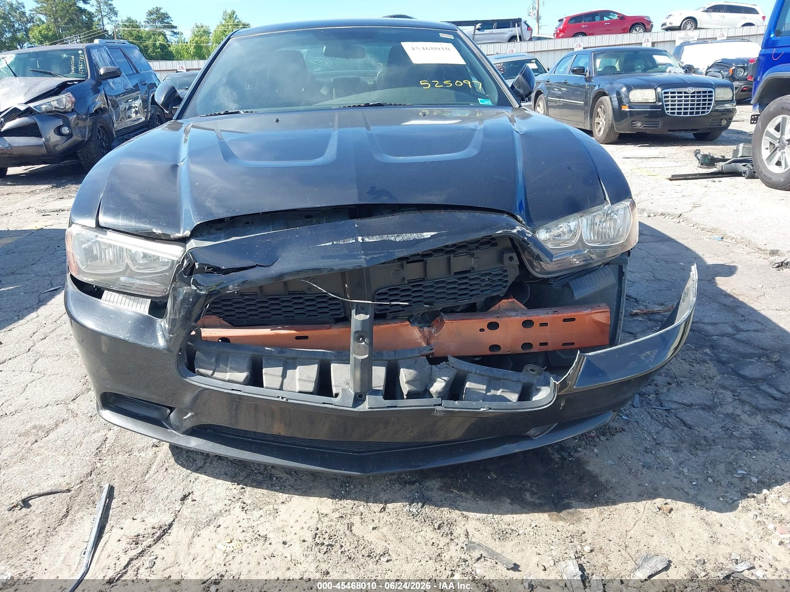 2011 Dodge Charger   Black vin: 2B3CL3CG3BH525097