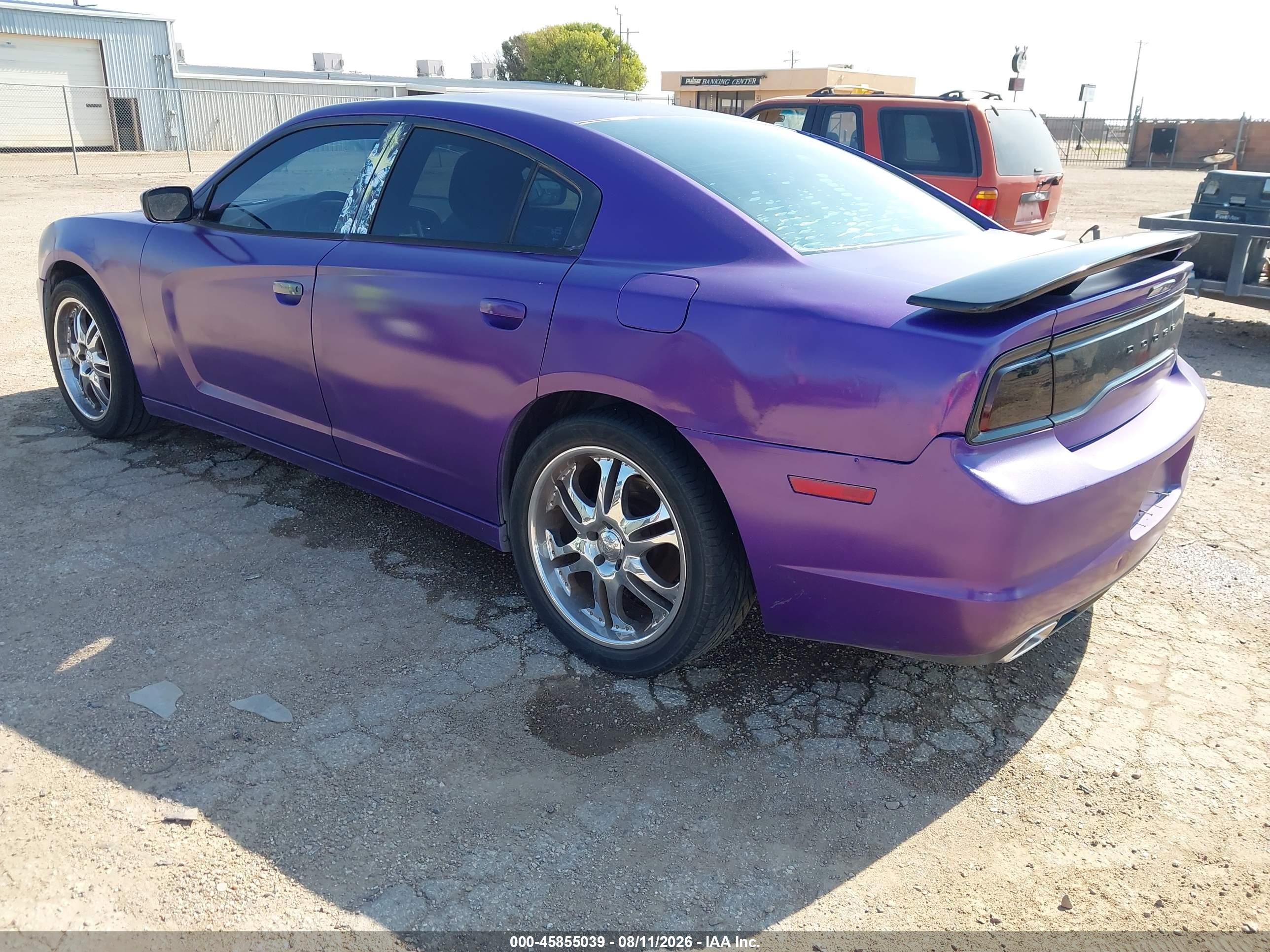 2011 Dodge Charger   Purple vin: 2B3CL3CG3BH534821