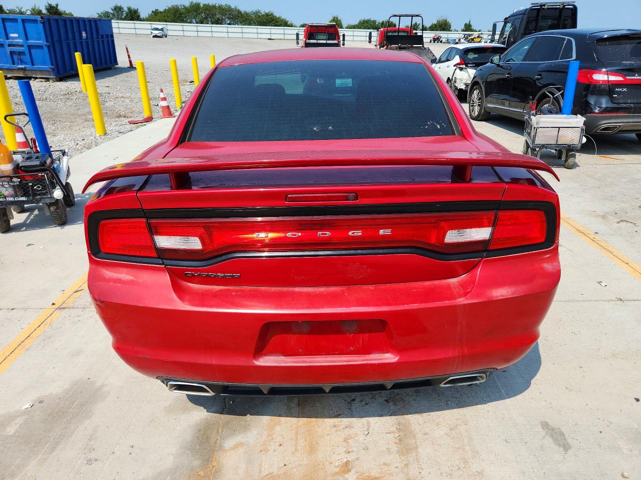 2011 Dodge Charger Красный vin: 2B3CL3CG3BH553403