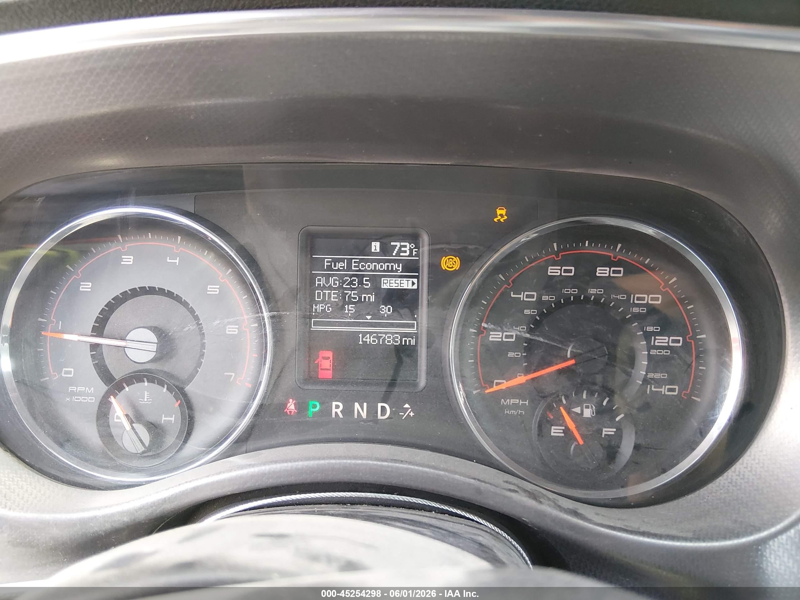 2011 Dodge Charger   Orange vin: 2B3CL3CG3BH567298