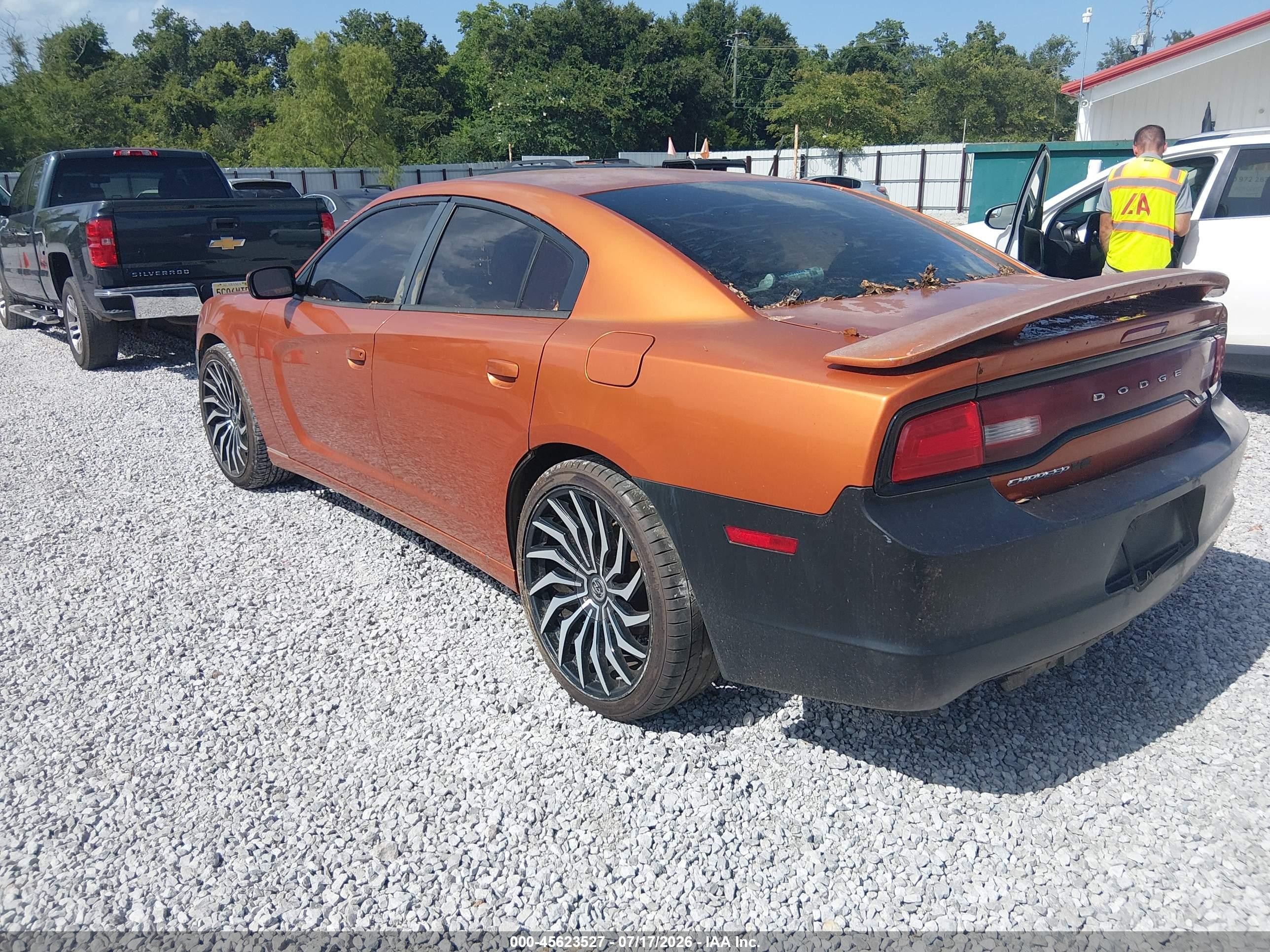 2011 Dodge Charger   Оранжевый vin: 2B3CL3CG3BH608917