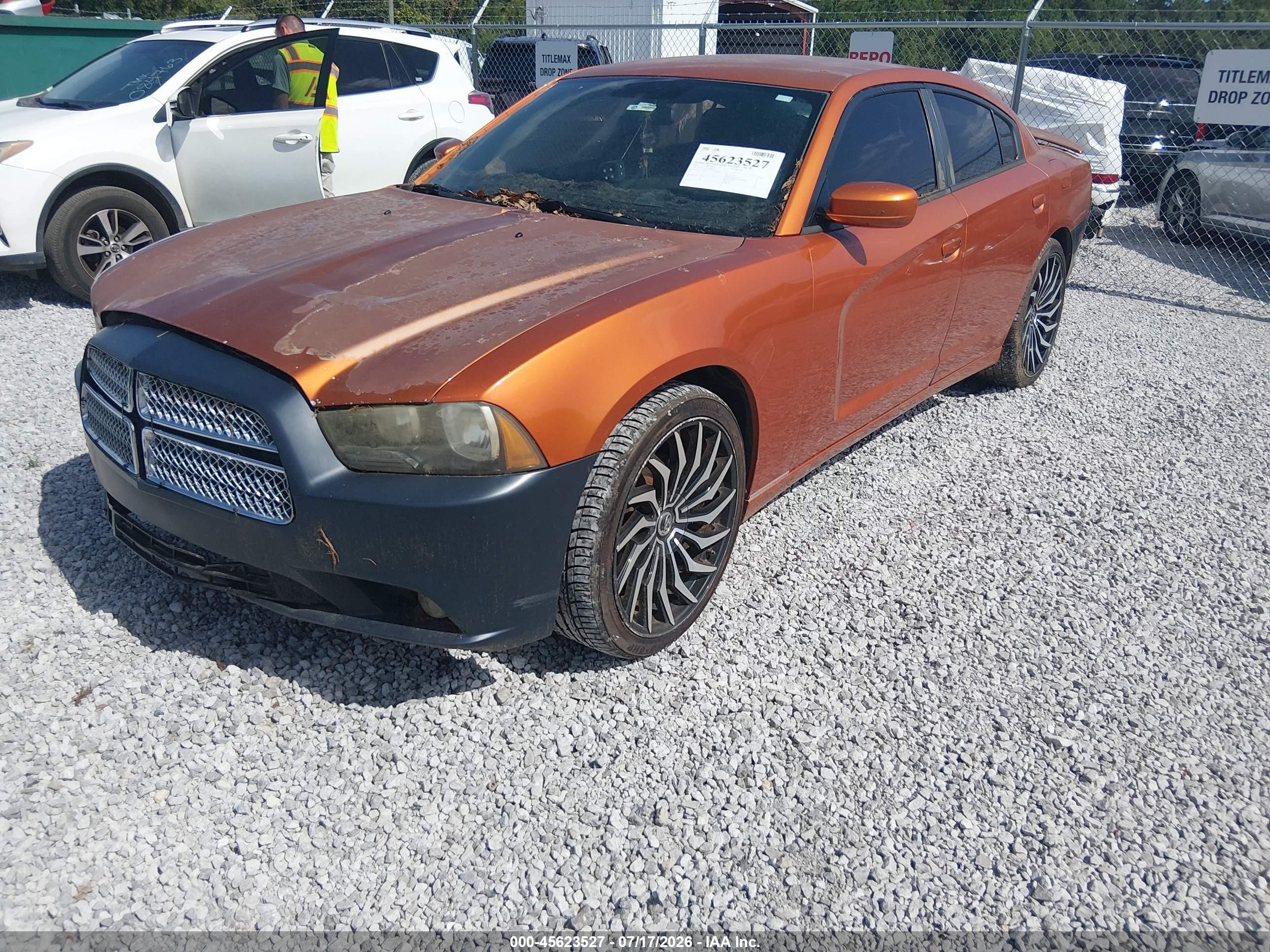 2011 Dodge Charger   Оранжевый vin: 2B3CL3CG3BH608917