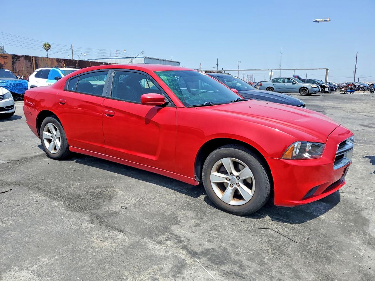 2011 Dodge Charger Red vin: 2B3CL3CG4BH512102