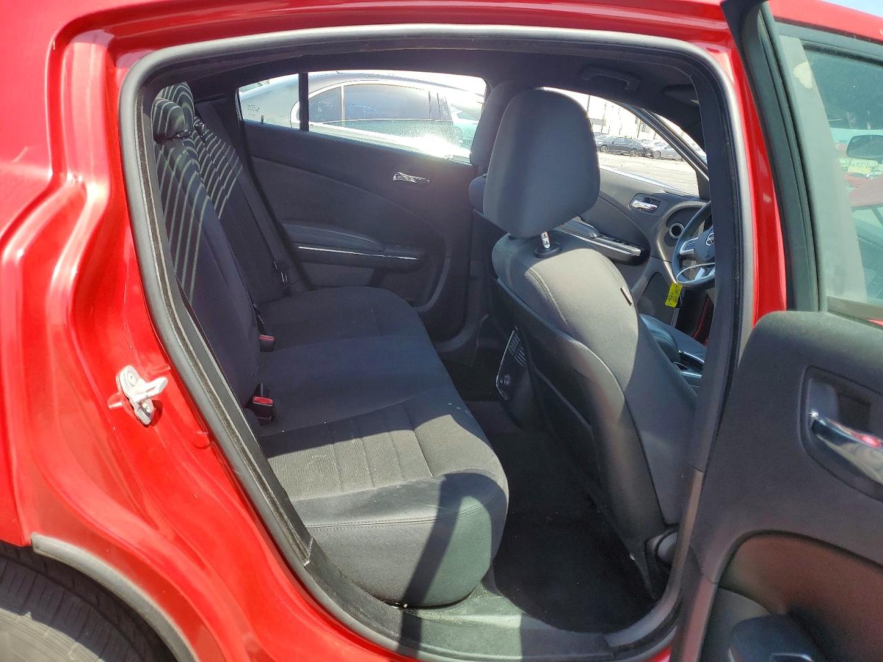 2011 Dodge Charger Red vin: 2B3CL3CG4BH512102