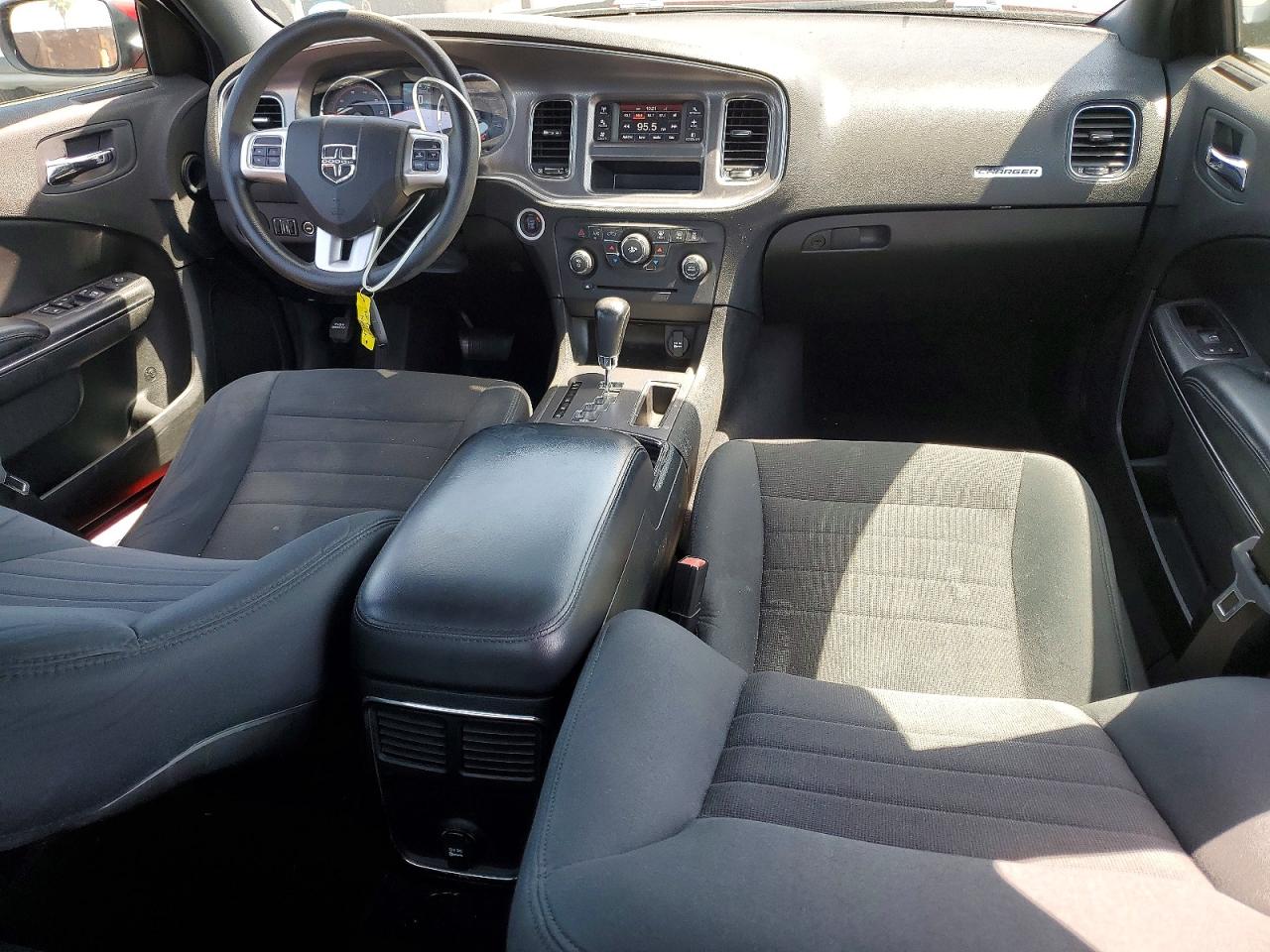 2011 Dodge Charger Red vin: 2B3CL3CG4BH512102