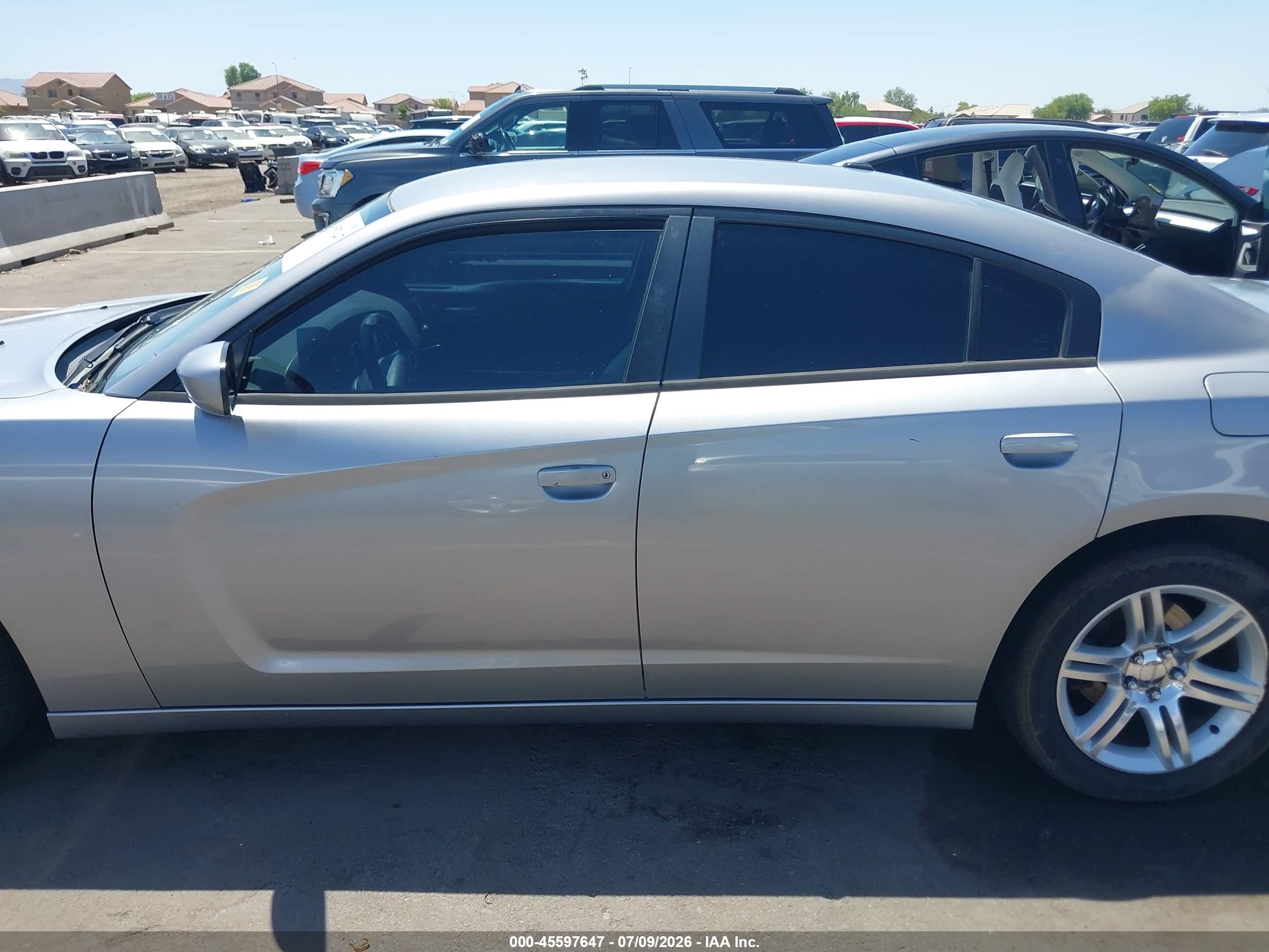 2011 Dodge Charger Silver vin: 2B3CL3CG4BH532219