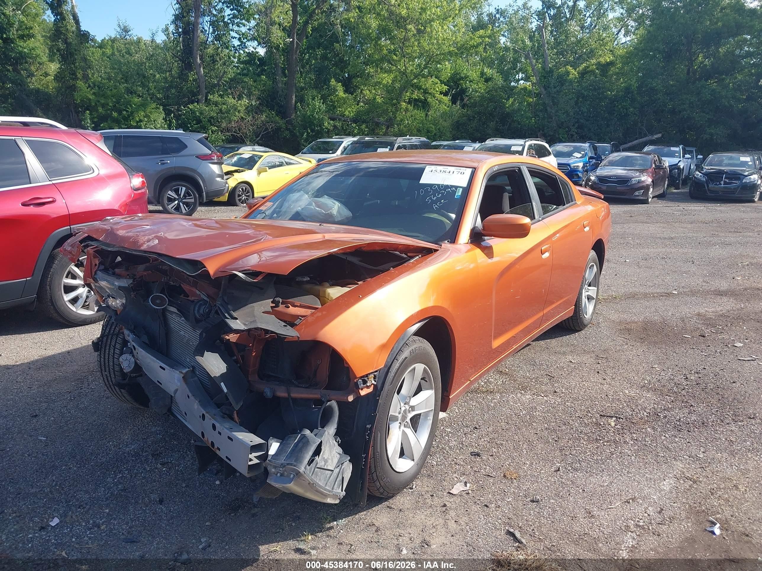 2011 Dodge Charger   Orange vin: 2B3CL3CG4BH566399