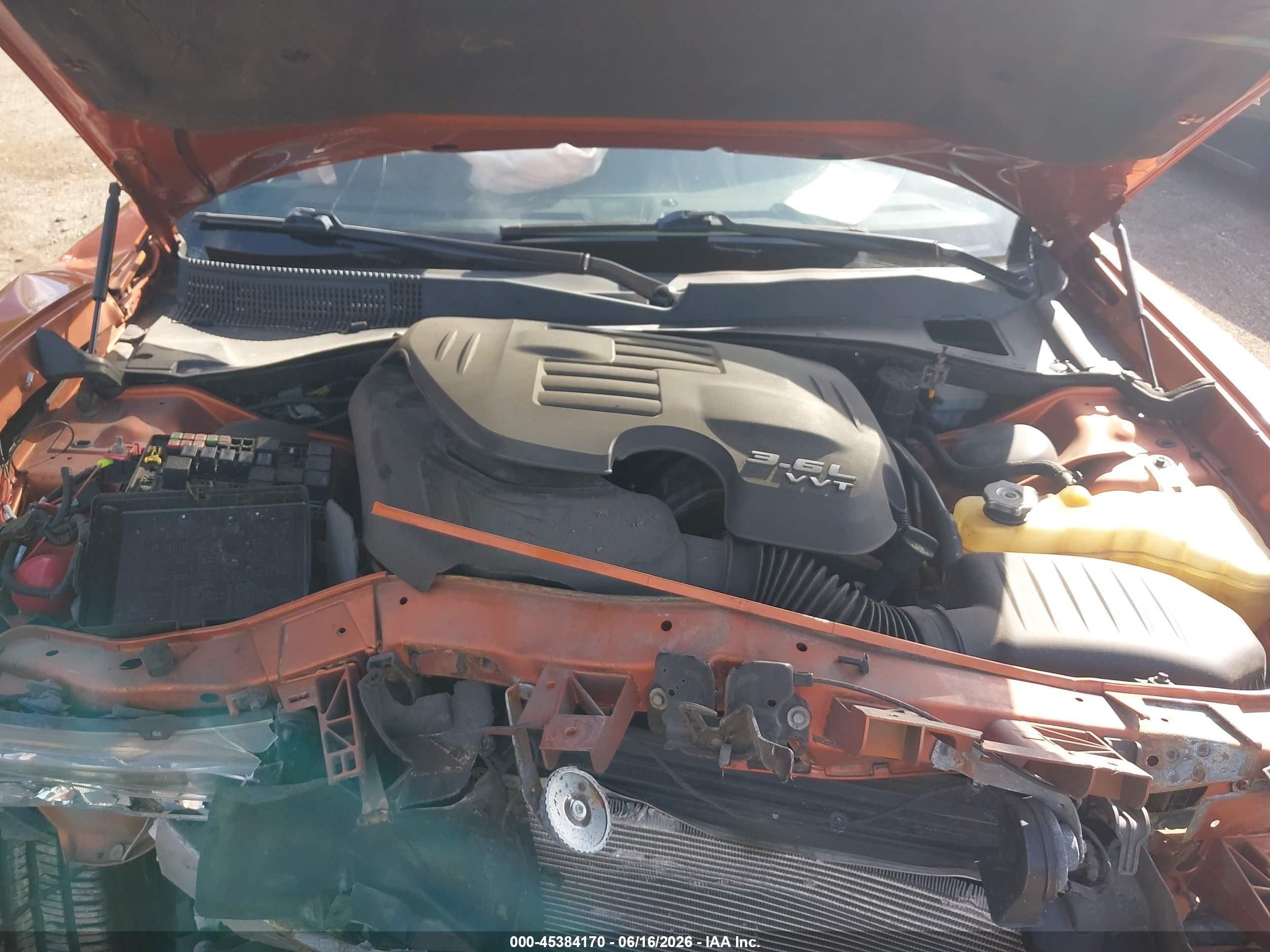 2011 Dodge Charger   Orange vin: 2B3CL3CG4BH566399