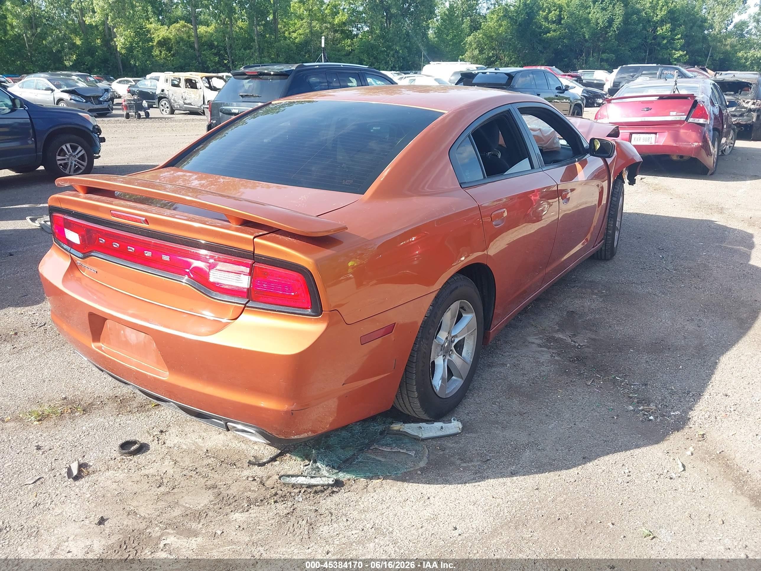 2011 Dodge Charger   Orange vin: 2B3CL3CG4BH566399