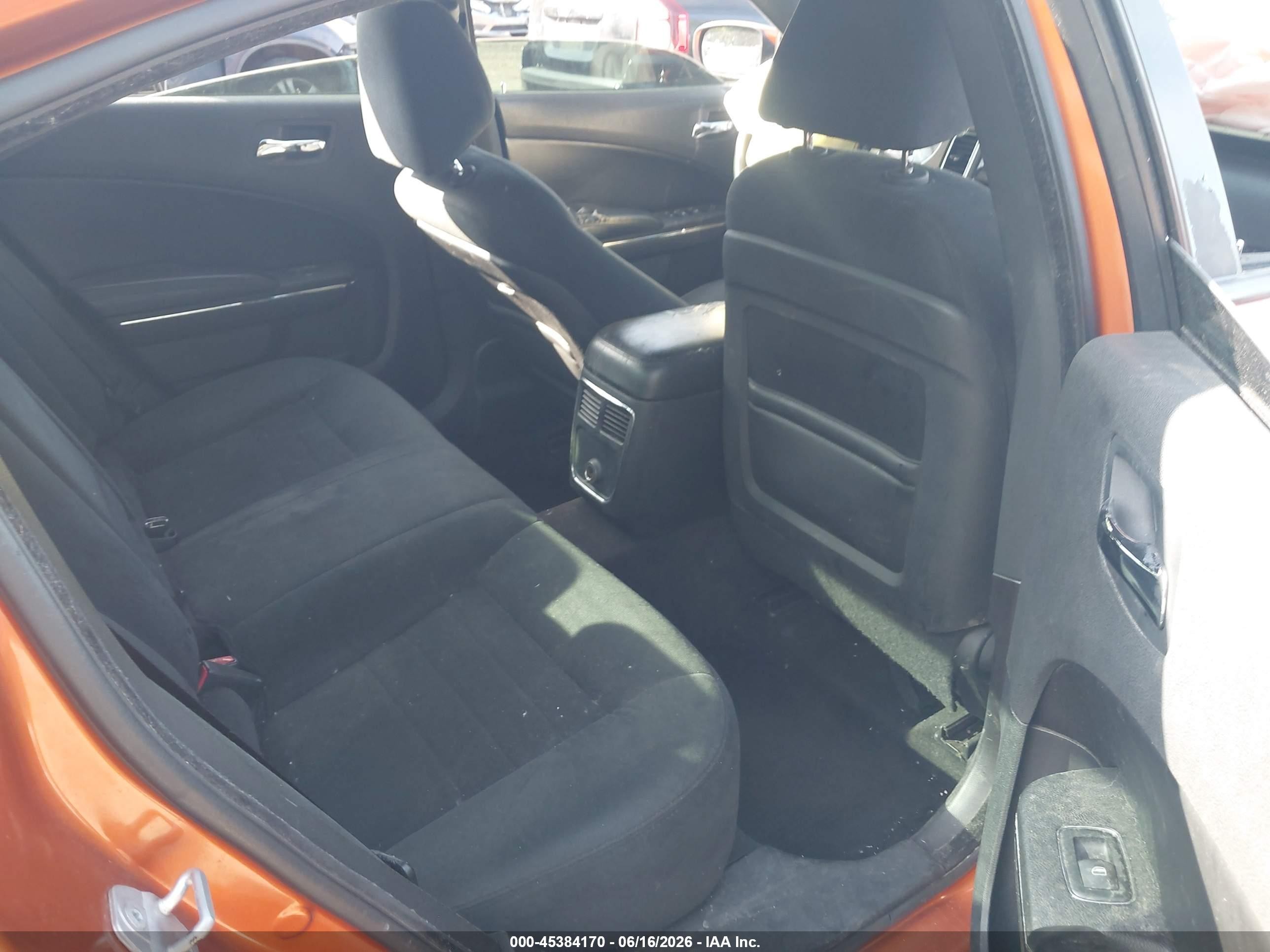 2011 Dodge Charger   Orange vin: 2B3CL3CG4BH566399