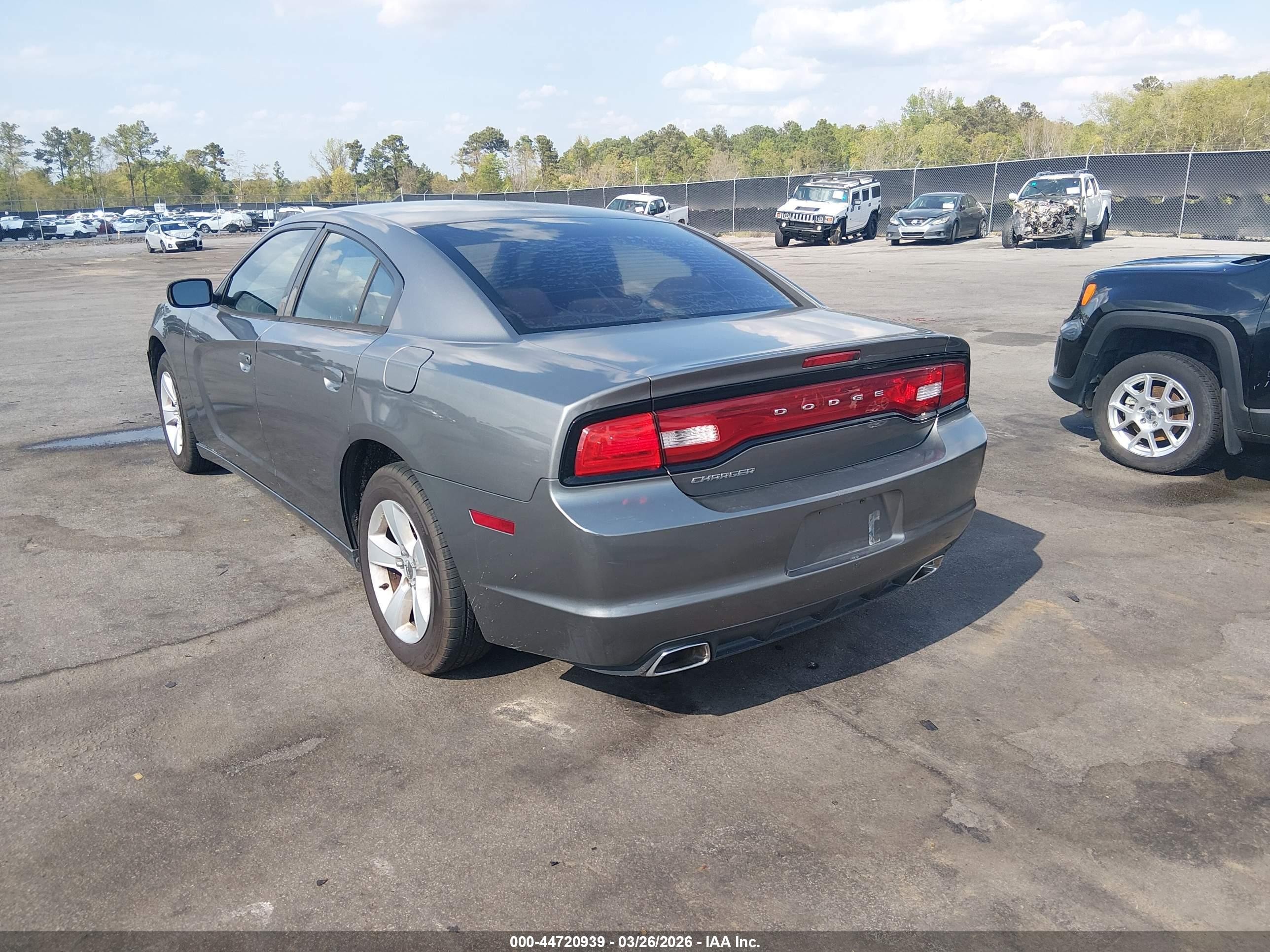 2011 Dodge Charger   Серый vin: 2B3CL3CG4BH577130