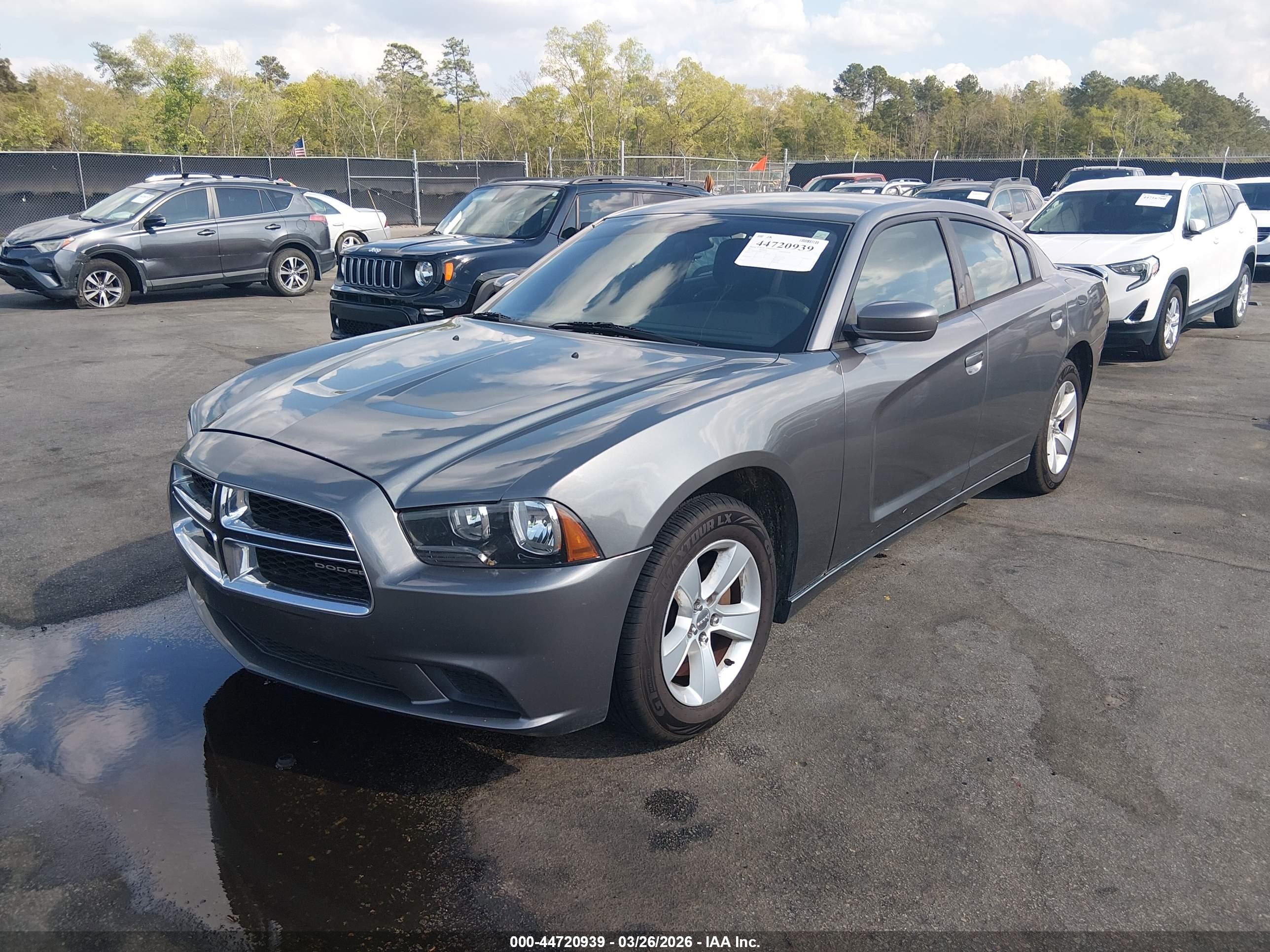 2011 Dodge Charger   Серый vin: 2B3CL3CG4BH577130