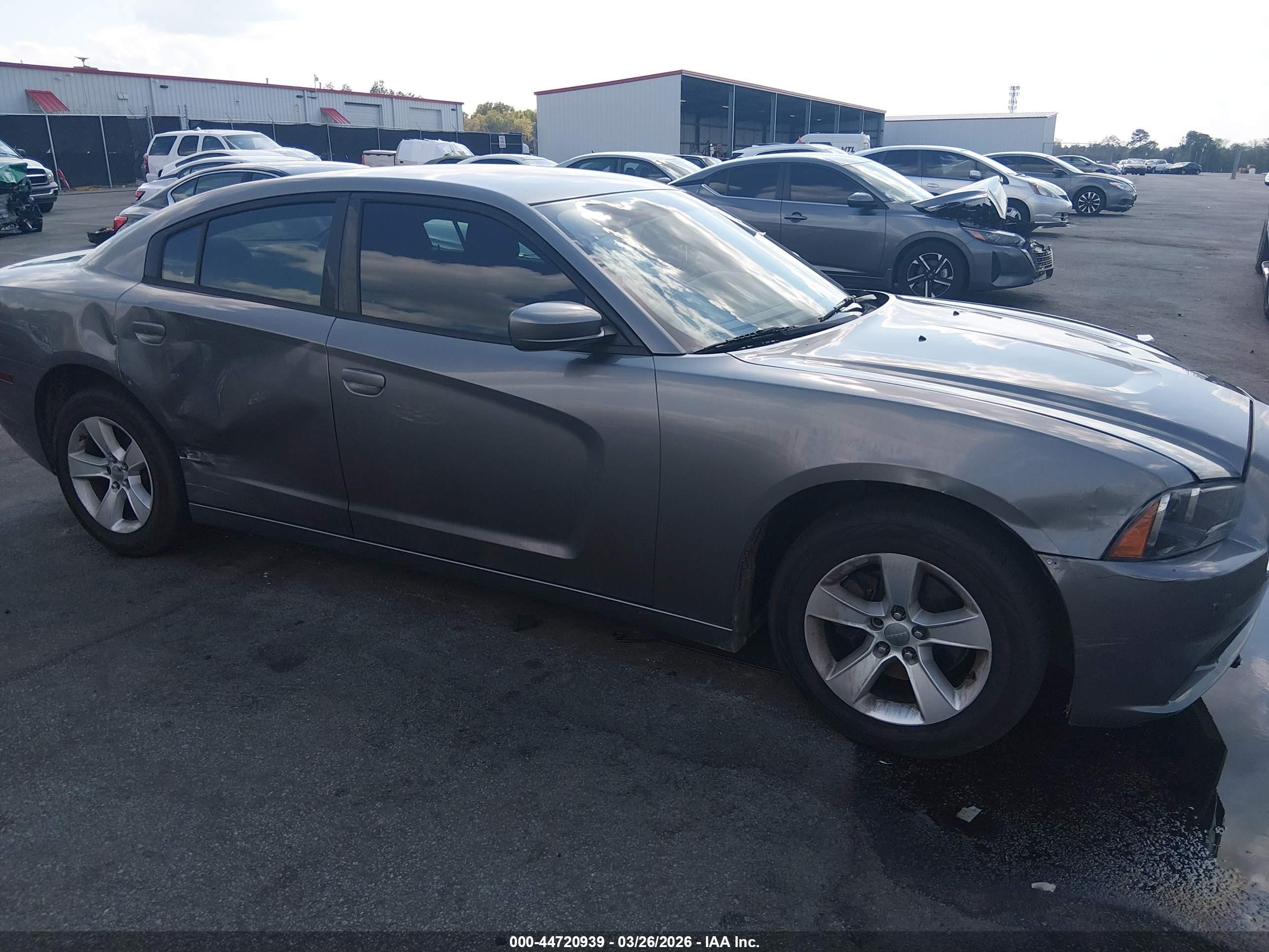2011 Dodge Charger   Серый vin: 2B3CL3CG4BH577130