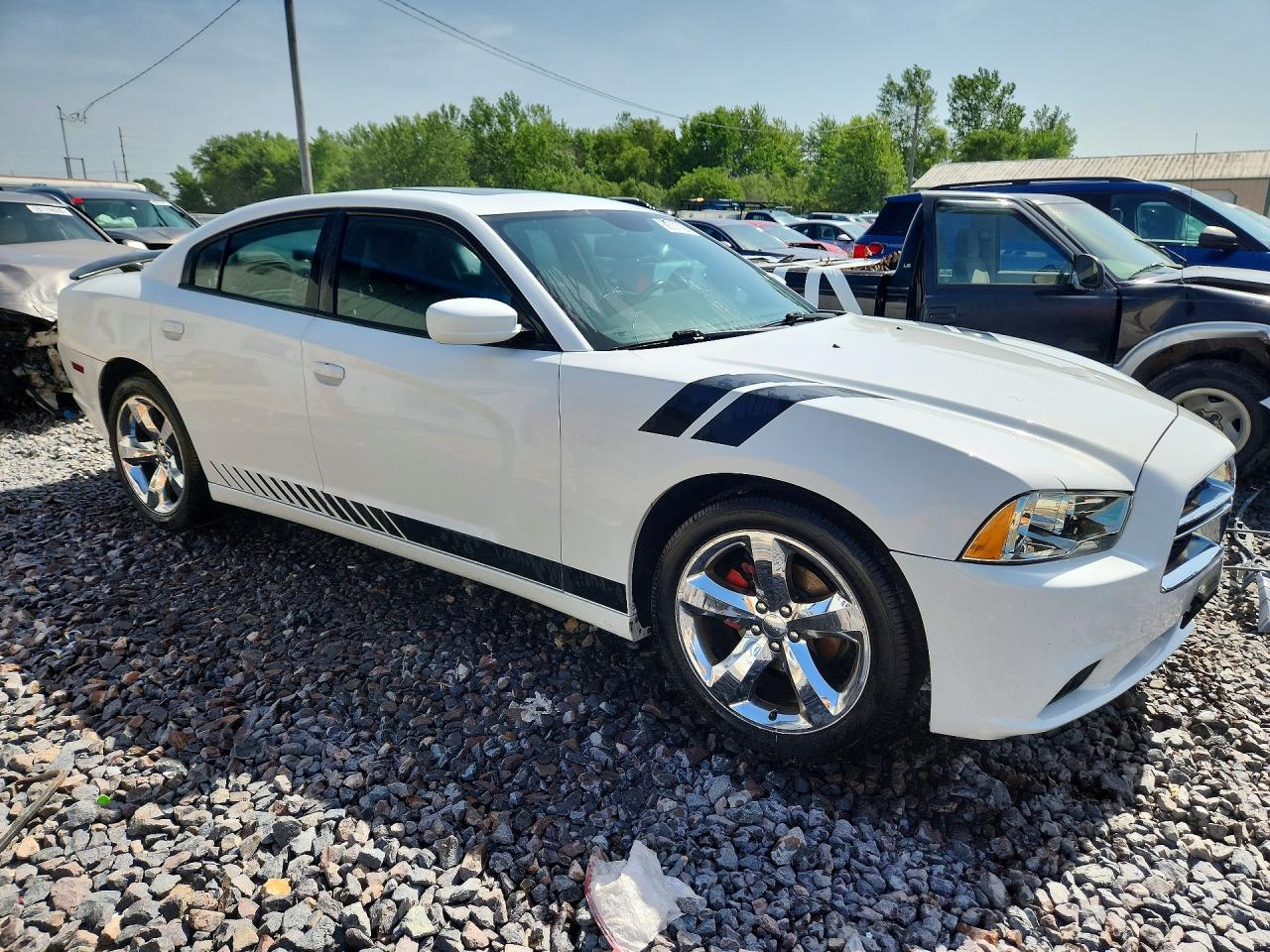 2011 Dodge Charger White vin: 2B3CL3CG4BH592873