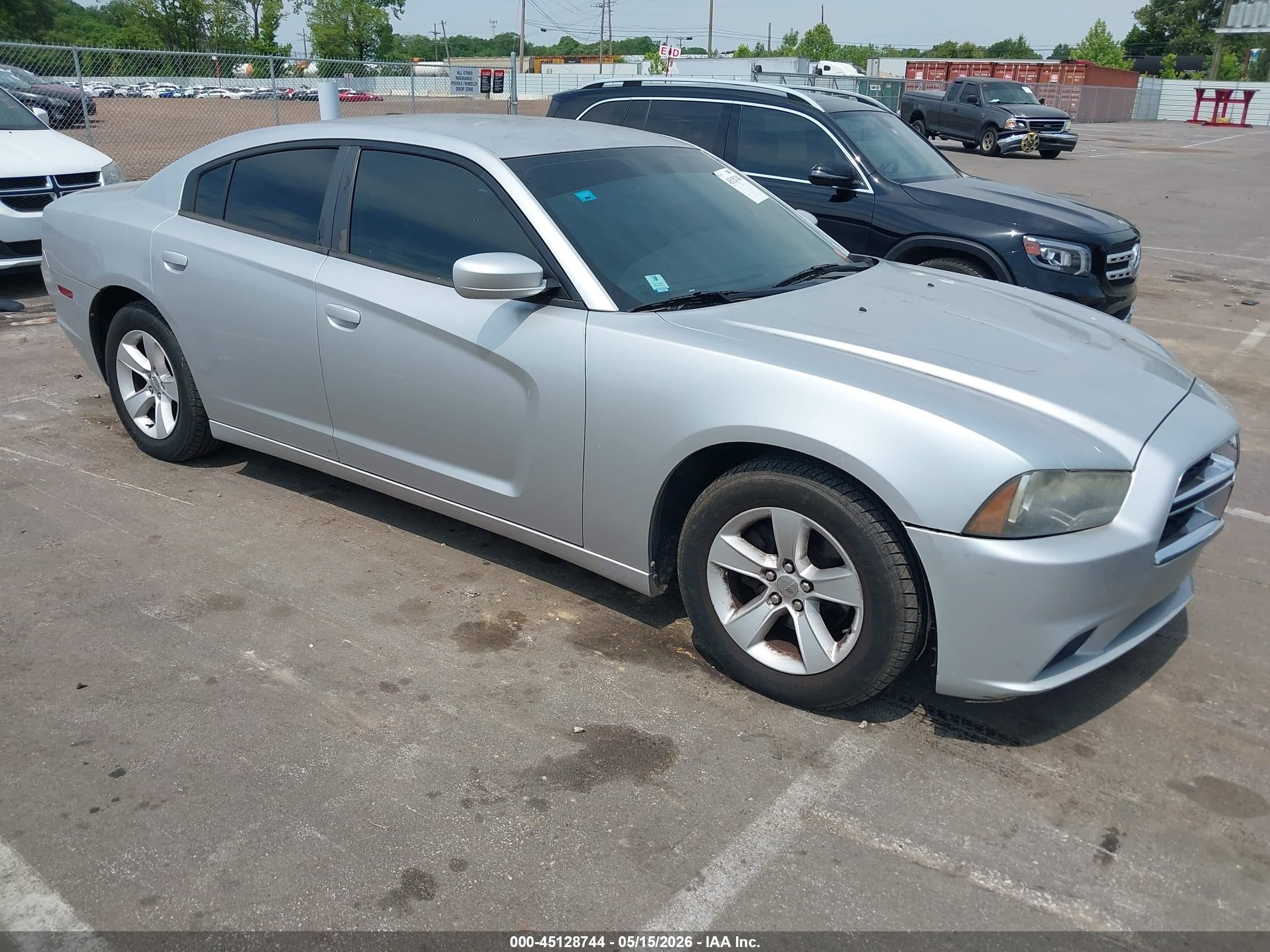 2011 Dodge Charger   Gray vin: 2B3CL3CG4BH614872