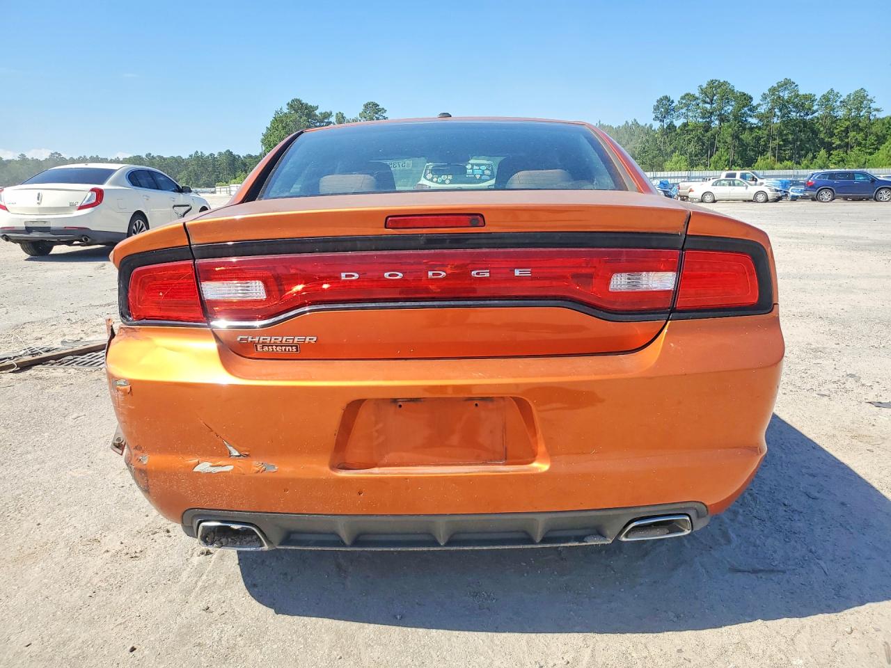 2011 Dodge Charger Orange vin: 2B3CL3CG5BH541205