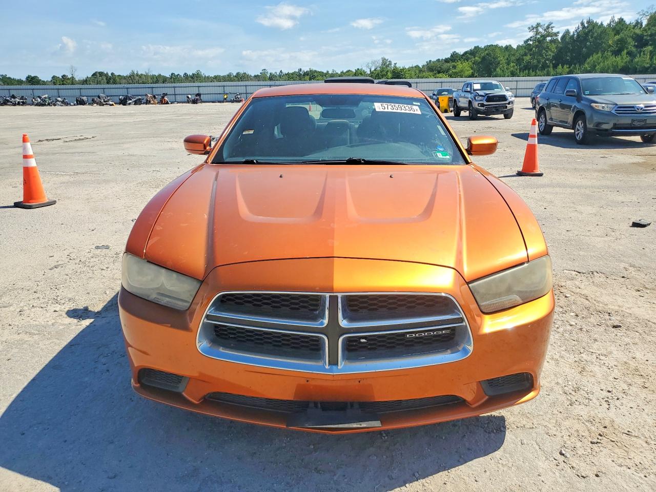 2011 Dodge Charger Orange vin: 2B3CL3CG5BH541205