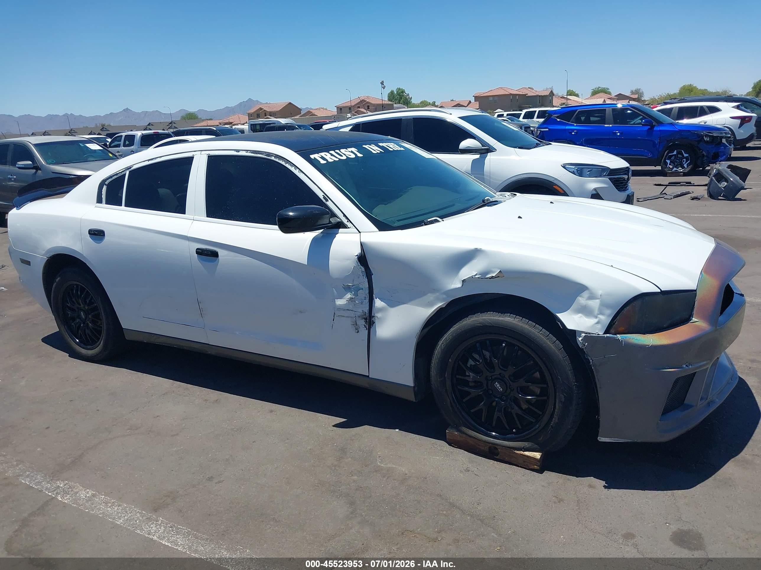 2011 Dodge Charger   White vin: 2B3CL3CG5BH545108