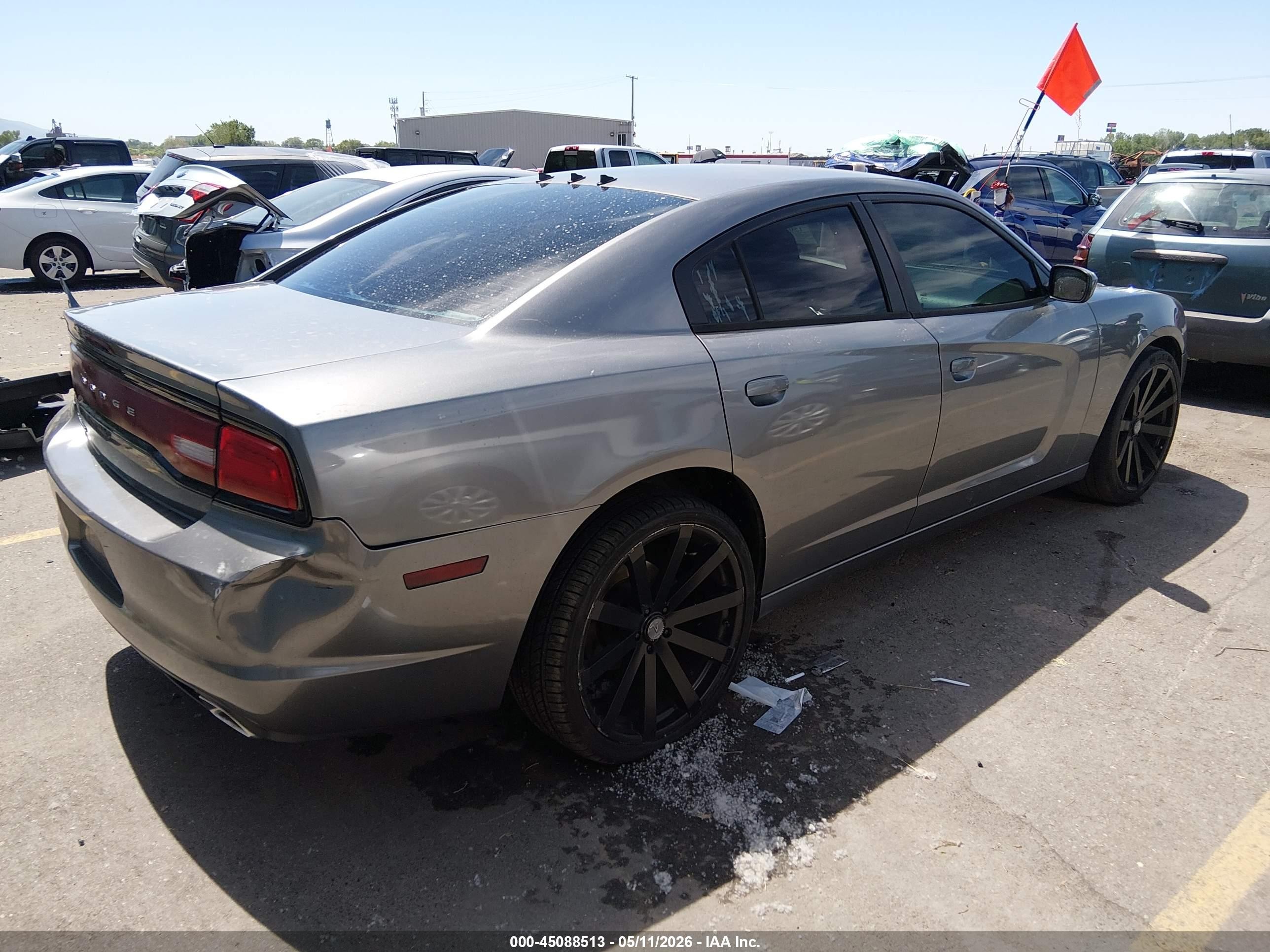 2011 Dodge Charger   Gray vin: 2B3CL3CG5BH553337