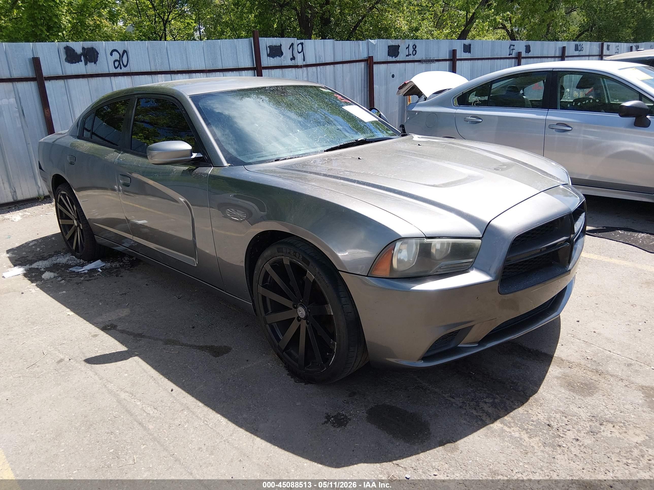 2011 Dodge Charger   Gray vin: 2B3CL3CG5BH553337