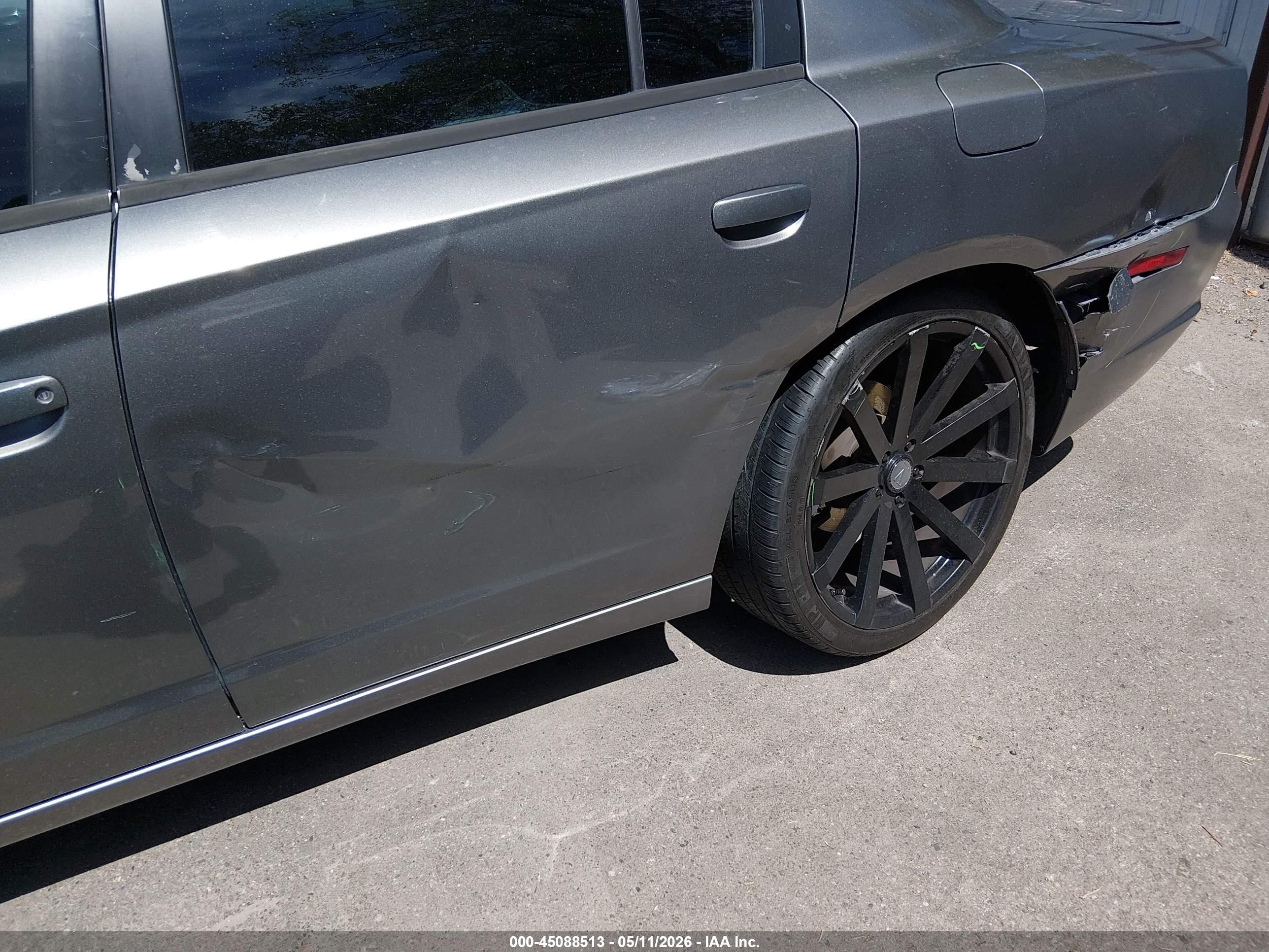 2011 Dodge Charger   Gray vin: 2B3CL3CG5BH553337